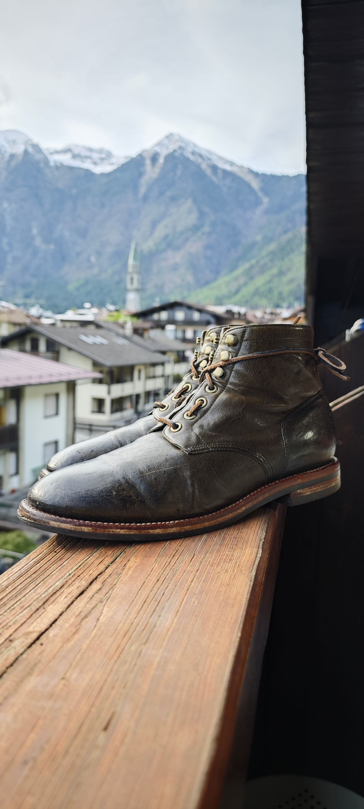 Photo by SimOnthEdge on April 21, 2025 of the Grant Stone Diesel Boot in Incas Jungle Kangaroo.