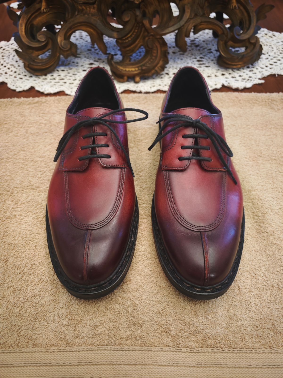 Photo by SimOnthEdge on November 27, 2025 of the Mephisto Unknown Model in Unknown Leather.