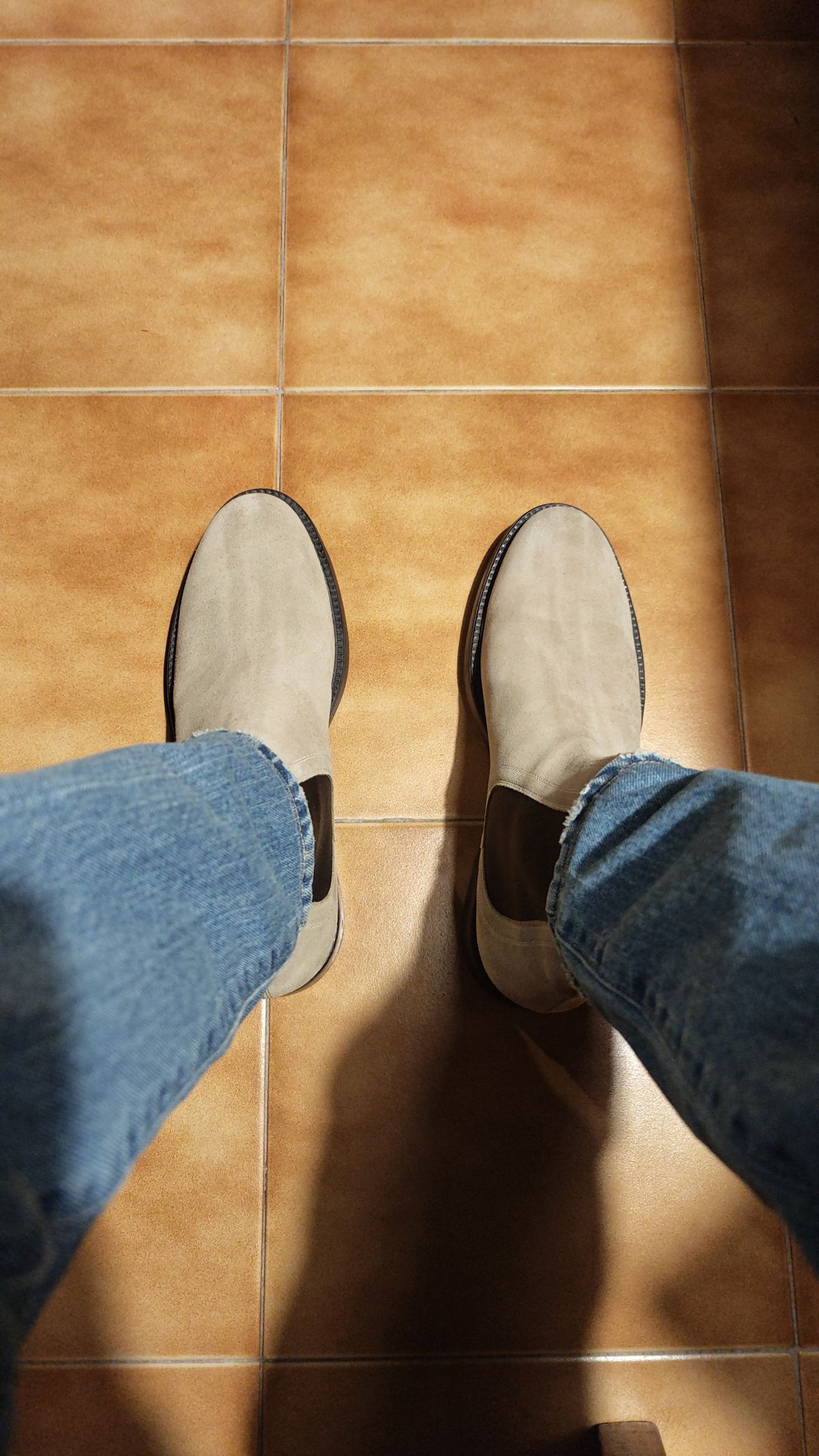 Photo by SimOnthEdge on January 15, 2026 of the Santoni Unknown Model in Unknown Leather.