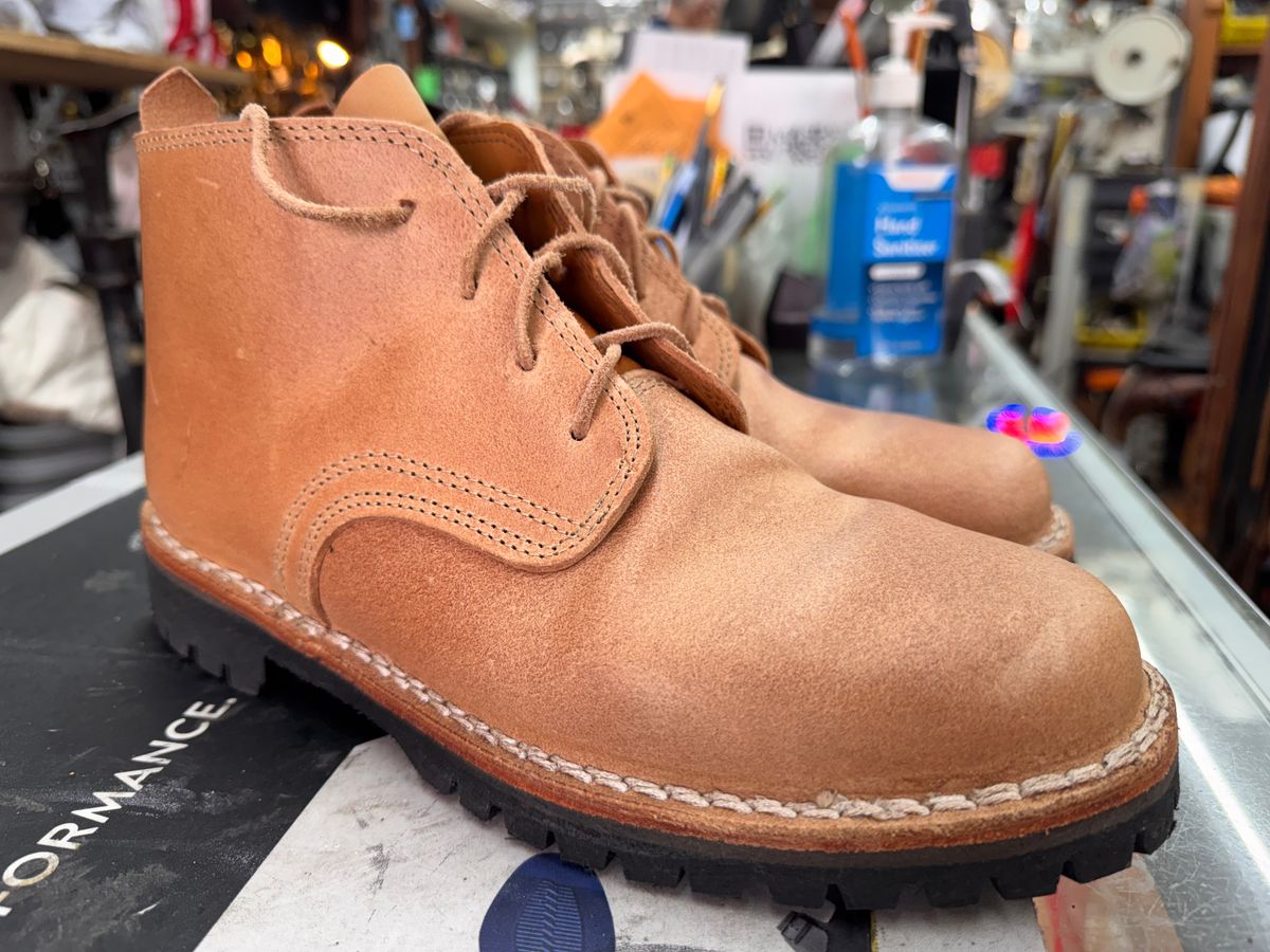 Photo by dogman on April 30, 2026 of the Yuketen Farmer’s Chukka in Waxed Rough Out Vachetta & Vachetta.