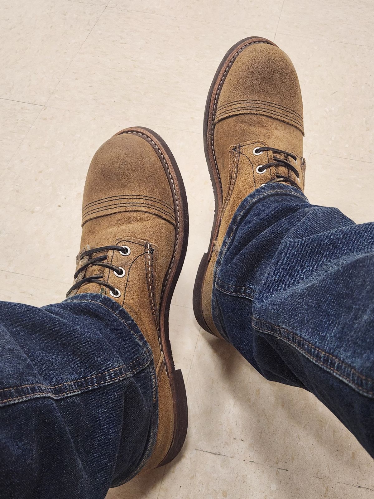 Photo by jhowk3209 on February 18, 2026 of the Red Wing Iron Ranger in S.B. Foot Hawthorne Muleskinner.