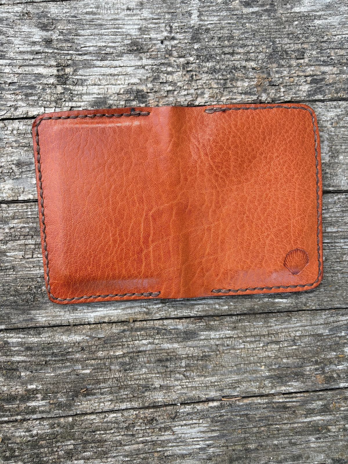 Photo by DWool on November 5, 2025 of the Self-Made Leather Gallery Card Holder in Italian Chrome Tan.