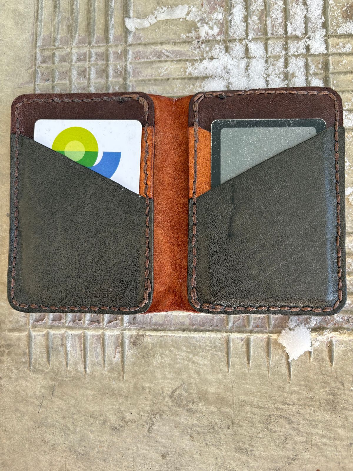 Photo by DWool on January 4, 2026 of the Self-Made Leather Gallery Card Holder in Italian Chrome Tan.