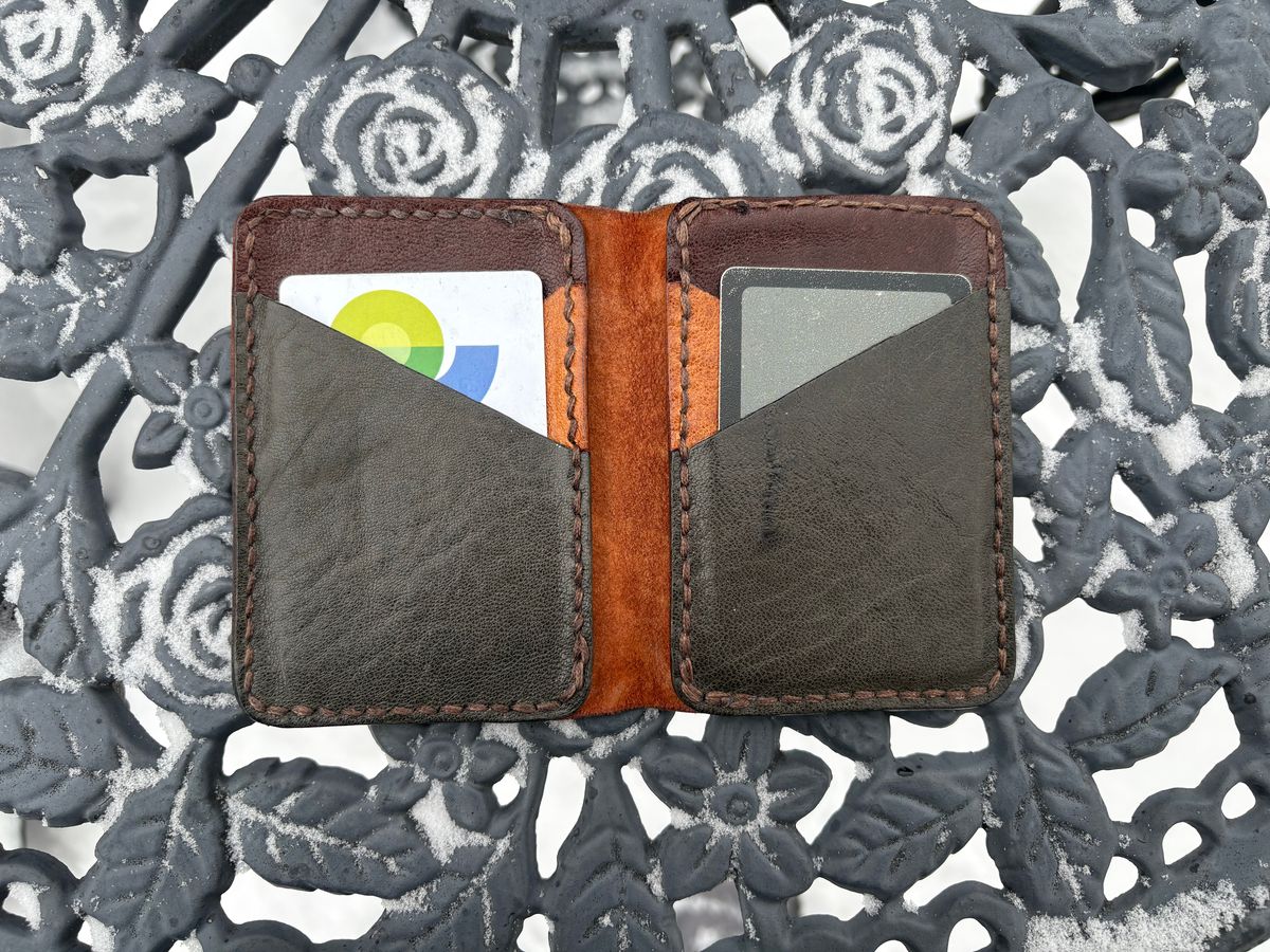 Photo by DWool on March 3, 2026 of the Self-Made Leather Gallery Card Holder in Italian Chrome Tan.