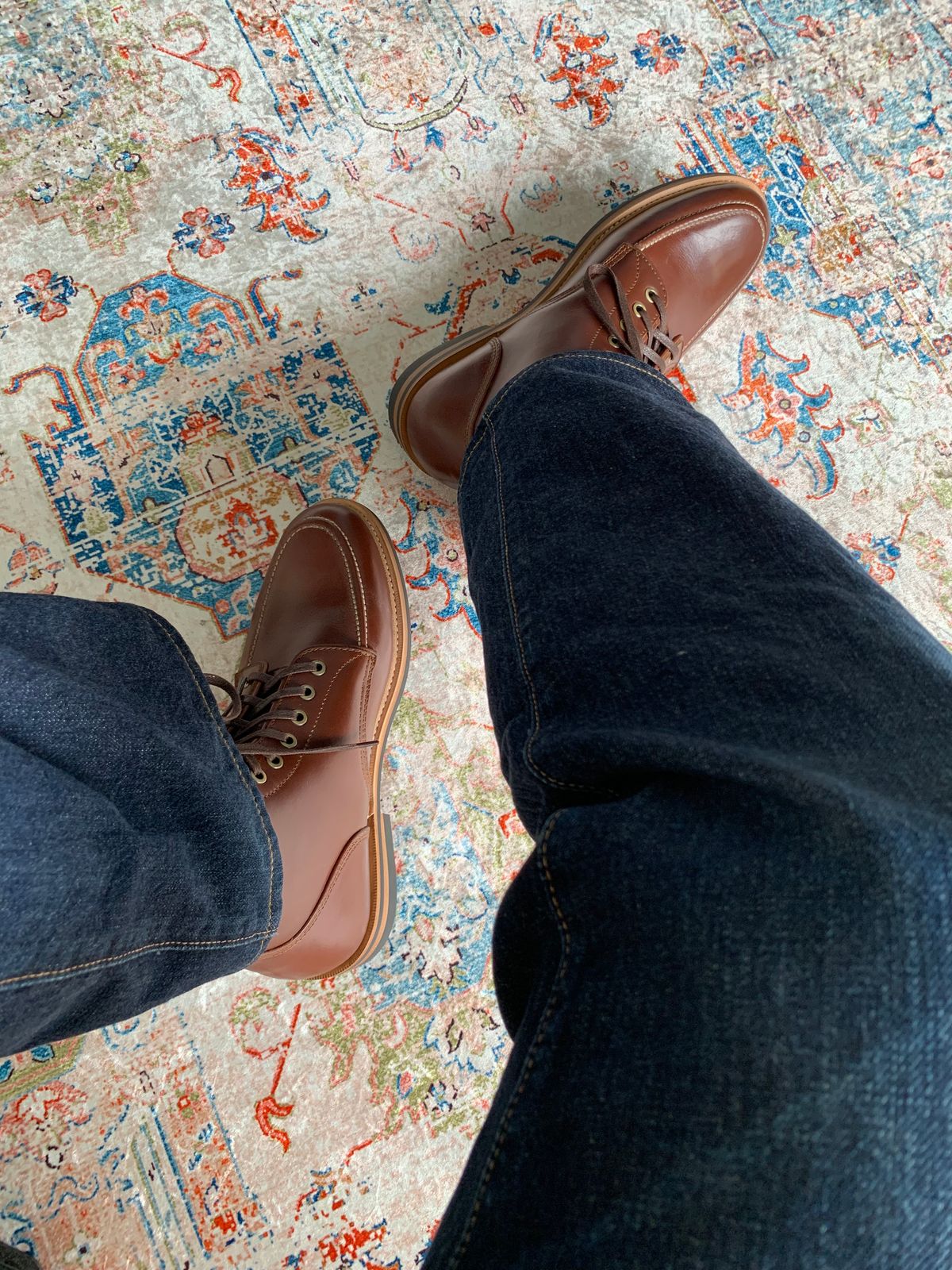 Photo by ggggggaling on September 25, 2025 of the Txture Pacific in Indonesian OxBlood Pull Up.