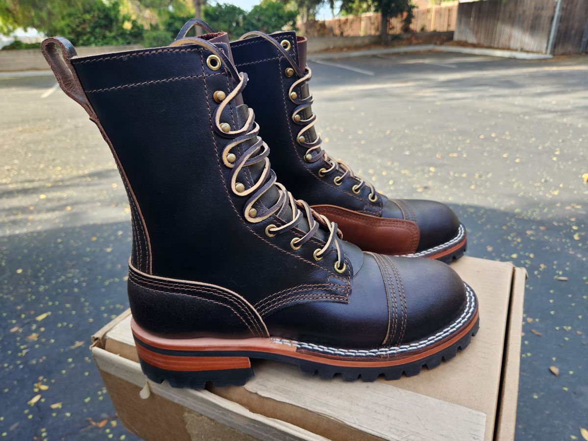 Photo by Redhook on October 2, 2025 of the Nicks x Rose Anvil ND1 in Horween Brown Waxed Flesh.