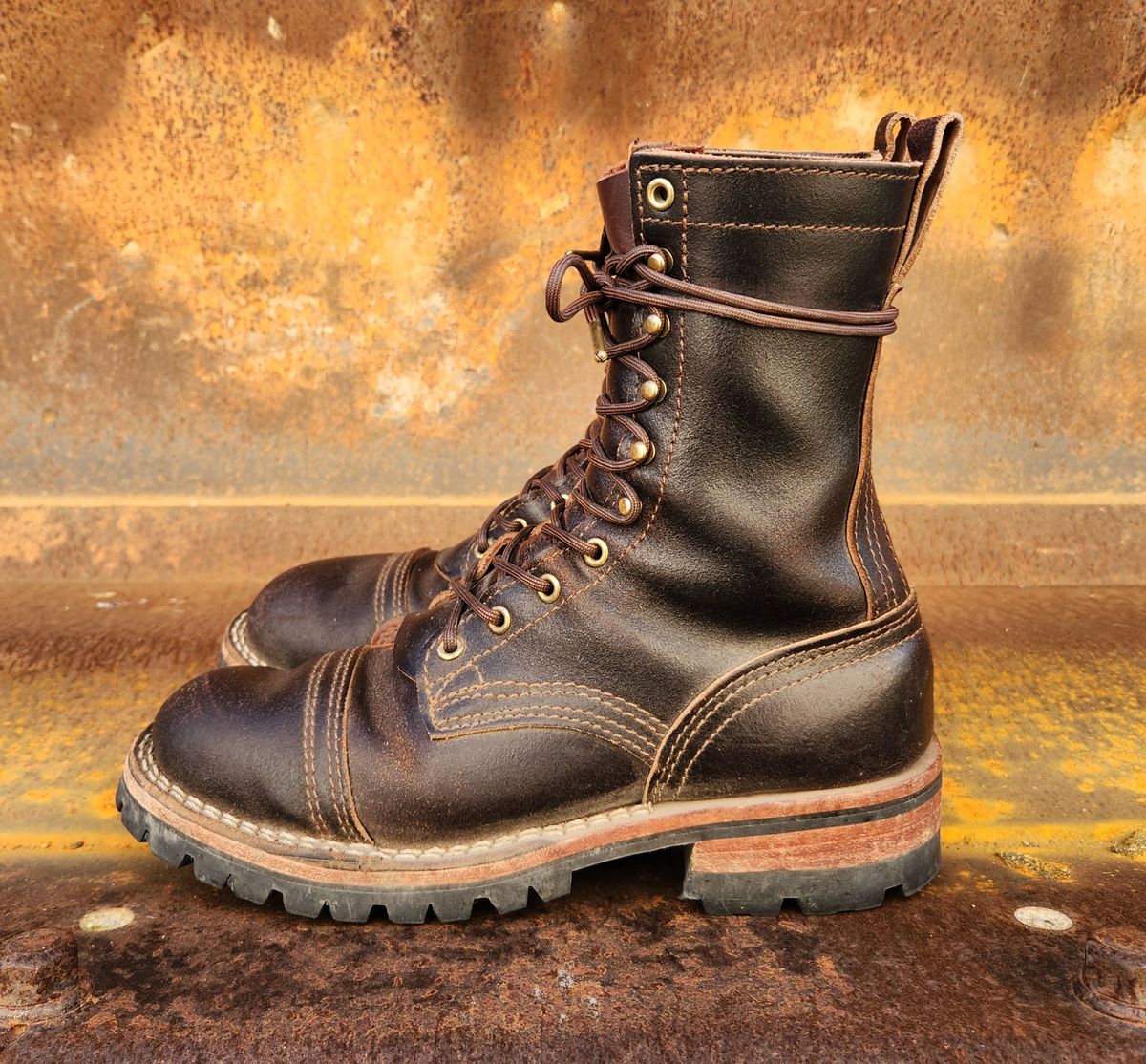 Photo by Redhook on February 4, 2026 of the Nicks x Rose Anvil ND1 in Horween Brown Waxed Flesh.
