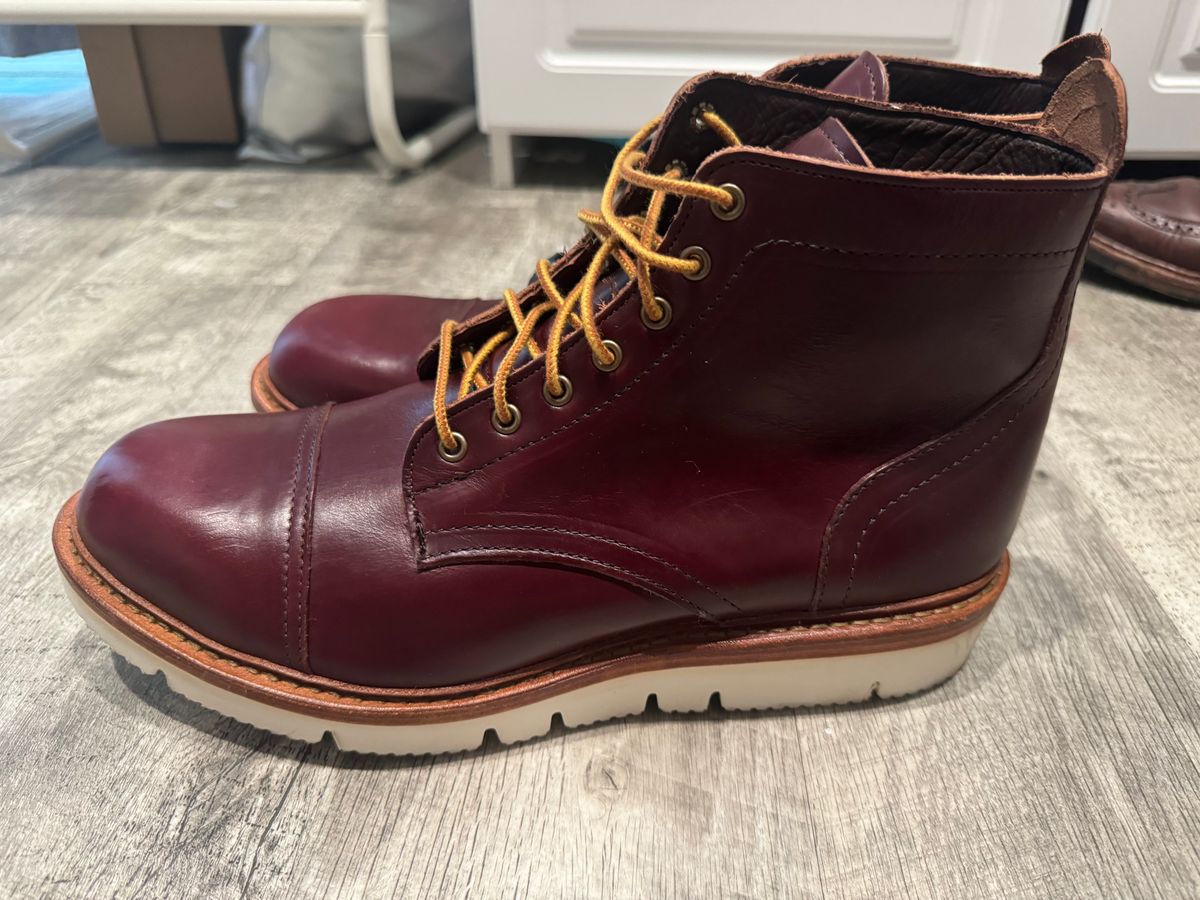 Photo by BamaBoyinTx on August 16, 2024 of the Allen Edmonds Park City in Horween Burgandy Chromexcel (Weatherproof).