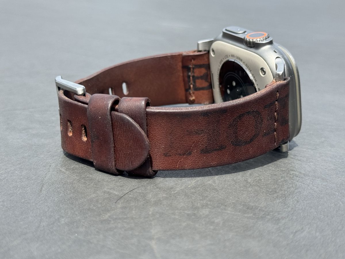Photo by BamaBoyinTx on April 5, 2026 of the Ashland Leather Apple Watch Strap in Horween Reverse Natural Shell Cordovan.
