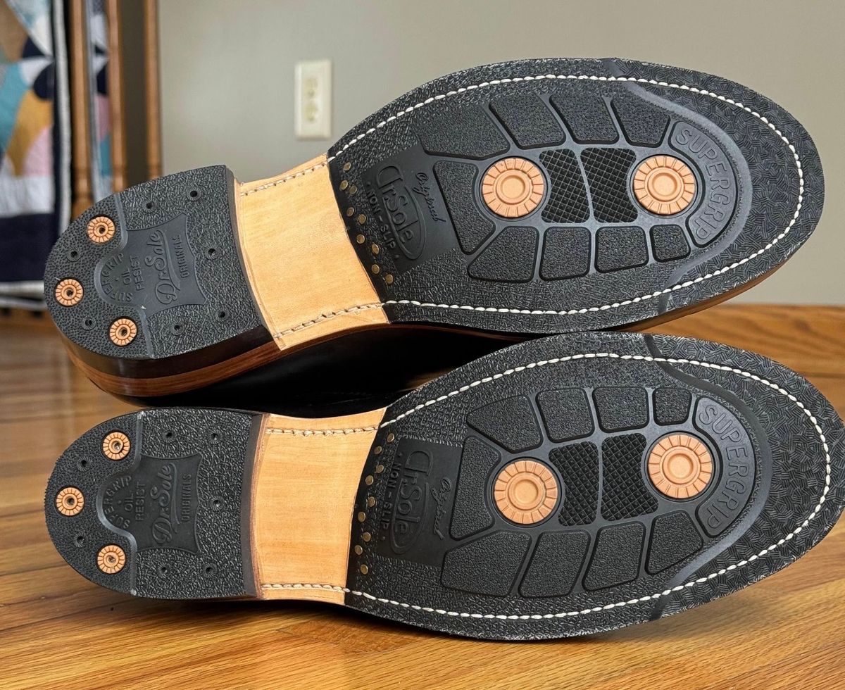 Photo by BamaBoyinTx on February 14, 2026 of the Fortis Boots Wholecut Chelsea in Maryam Black Horsebutt.