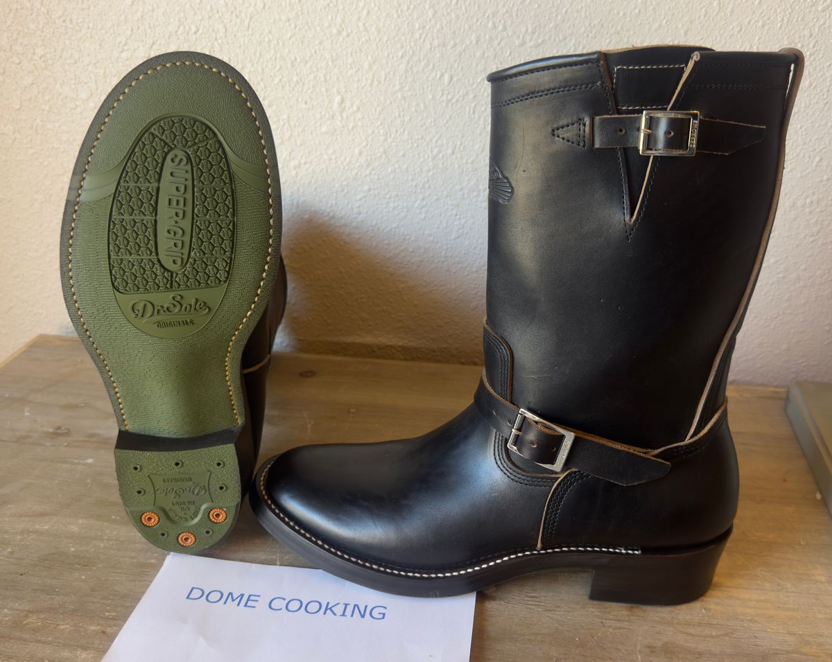 Photo by BamaBoyinTx on November 4, 2025 of the Zerrows Type One in Maryam Black Horsebutt.