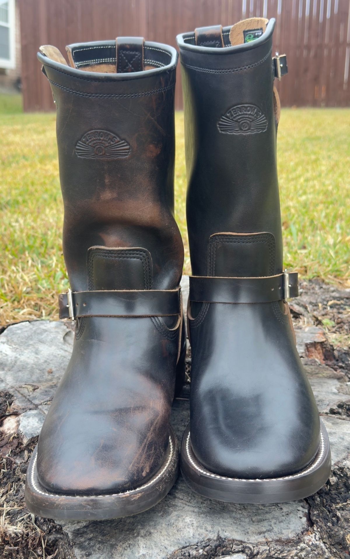 Photo by BamaBoyinTx on December 3, 2025 of the Zerrows Type One in Maryam Black Horsebutt.