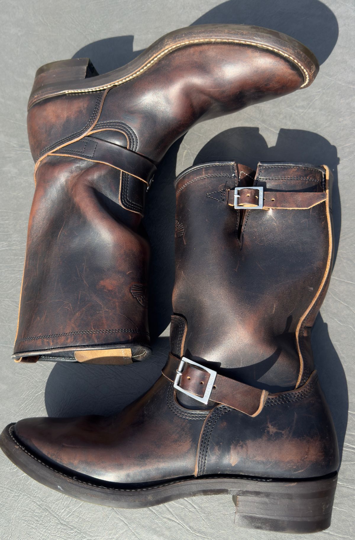 Photo by BamaBoyinTx on April 5, 2026 of the Zerrows Type One in Maryam Black Horsebutt.