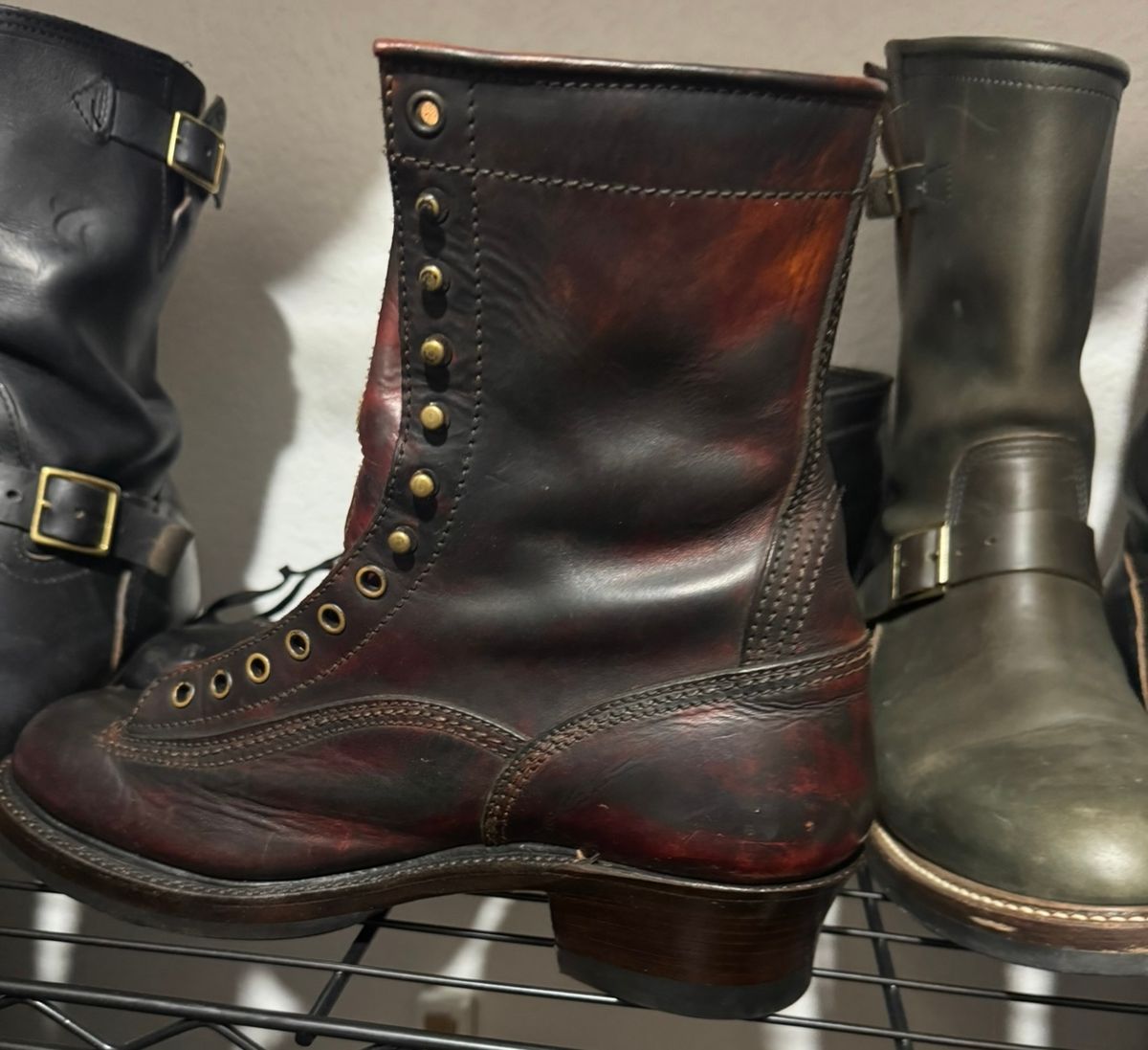 Photo by BamaBoyinTx on May 26, 2025 of the John Lofgren Donkey Puncher Boots in Badalassi Carlo Bone Minerva Liscio.
