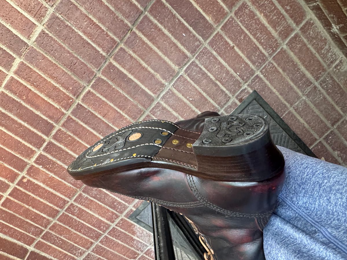 Photo by BamaBoyinTx on April 29, 2025 of the John Lofgren Donkey Puncher Boots in Badalassi Carlo Bone Minerva Liscio.
