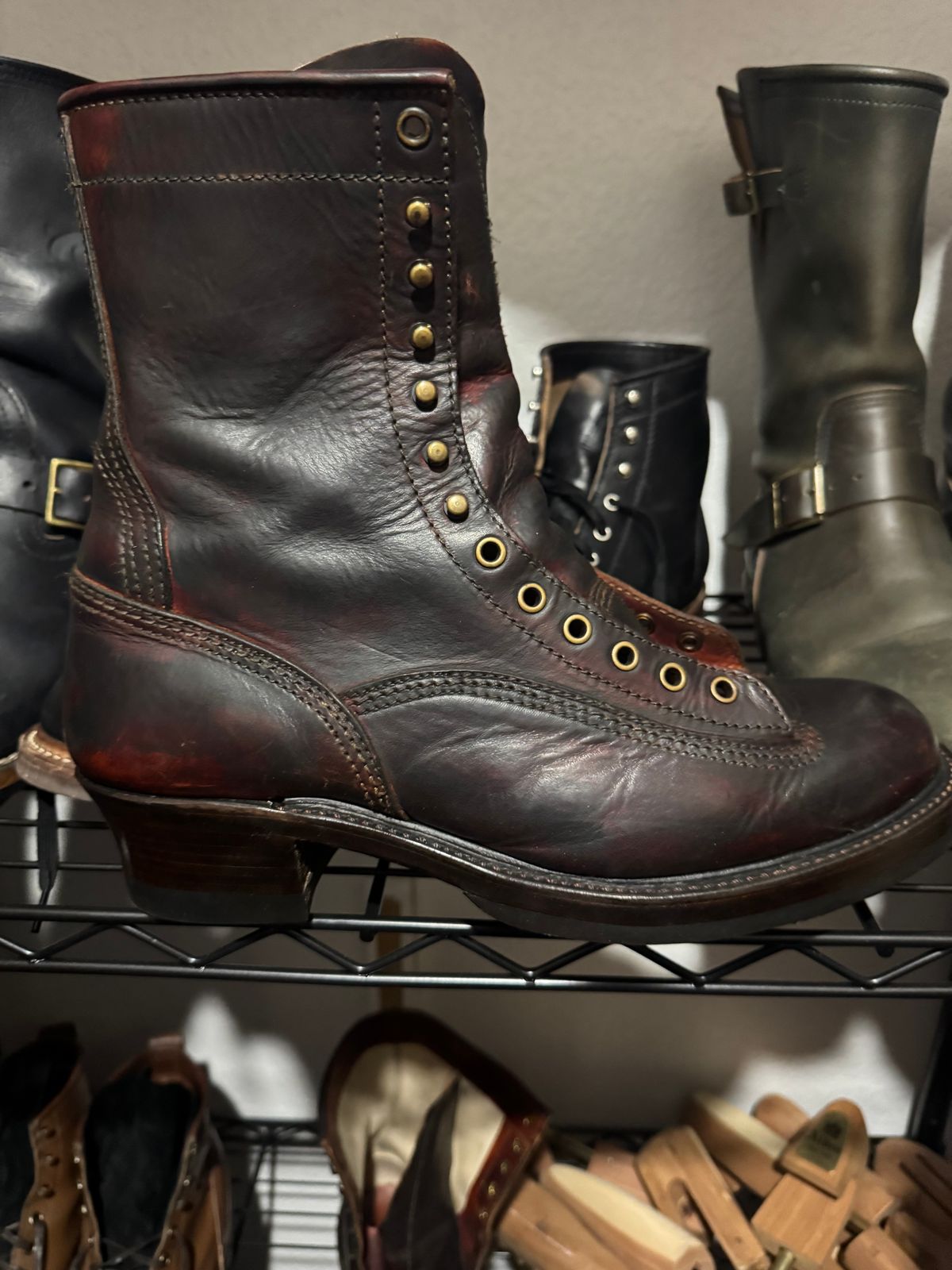 Photo by BamaBoyinTx on April 29, 2025 of the John Lofgren Donkey Puncher Boots in Badalassi Carlo Bone Minerva Liscio.