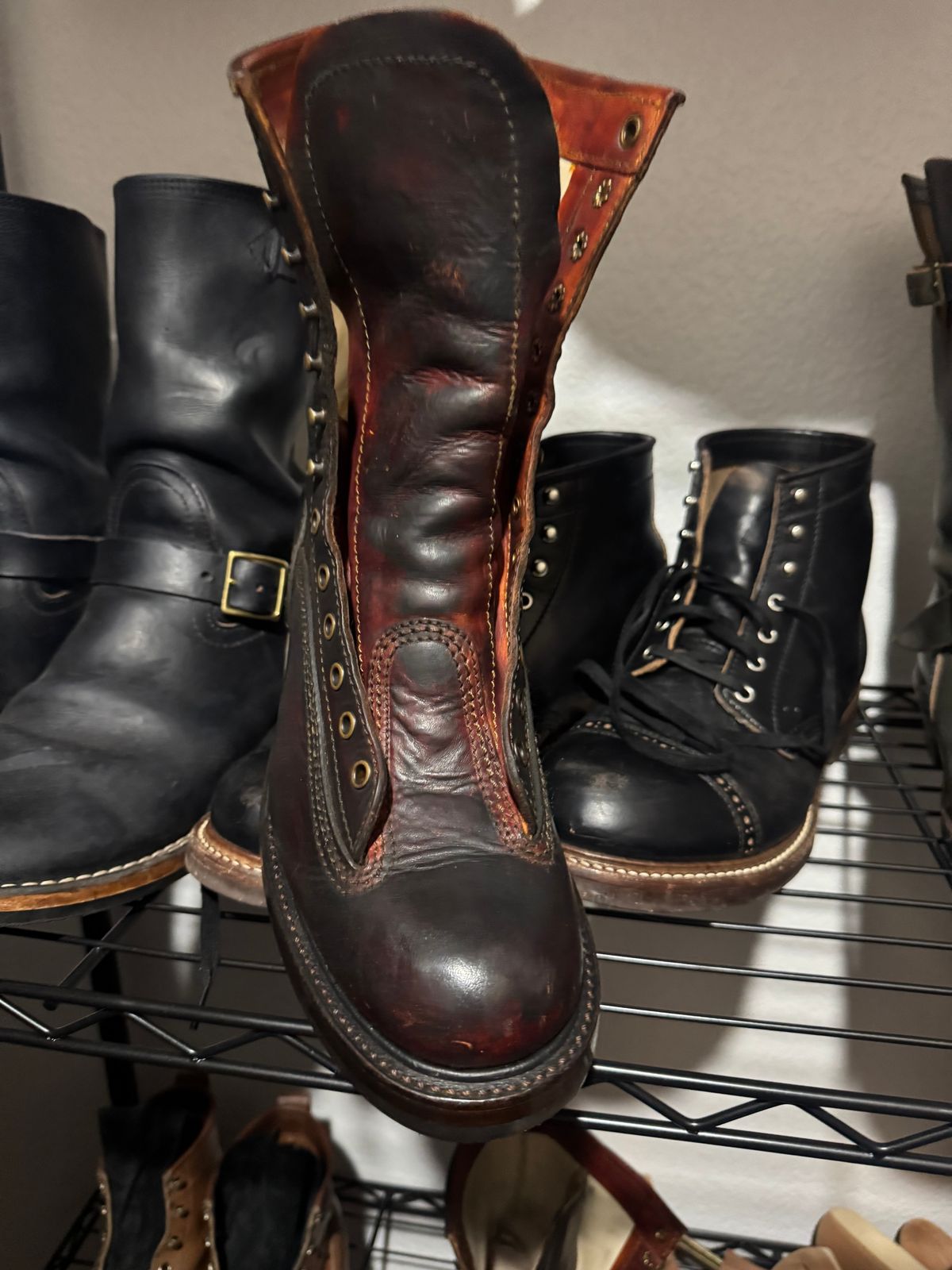 Photo by BamaBoyinTx on April 29, 2025 of the John Lofgren Donkey Puncher Boots in Badalassi Carlo Bone Minerva Liscio.