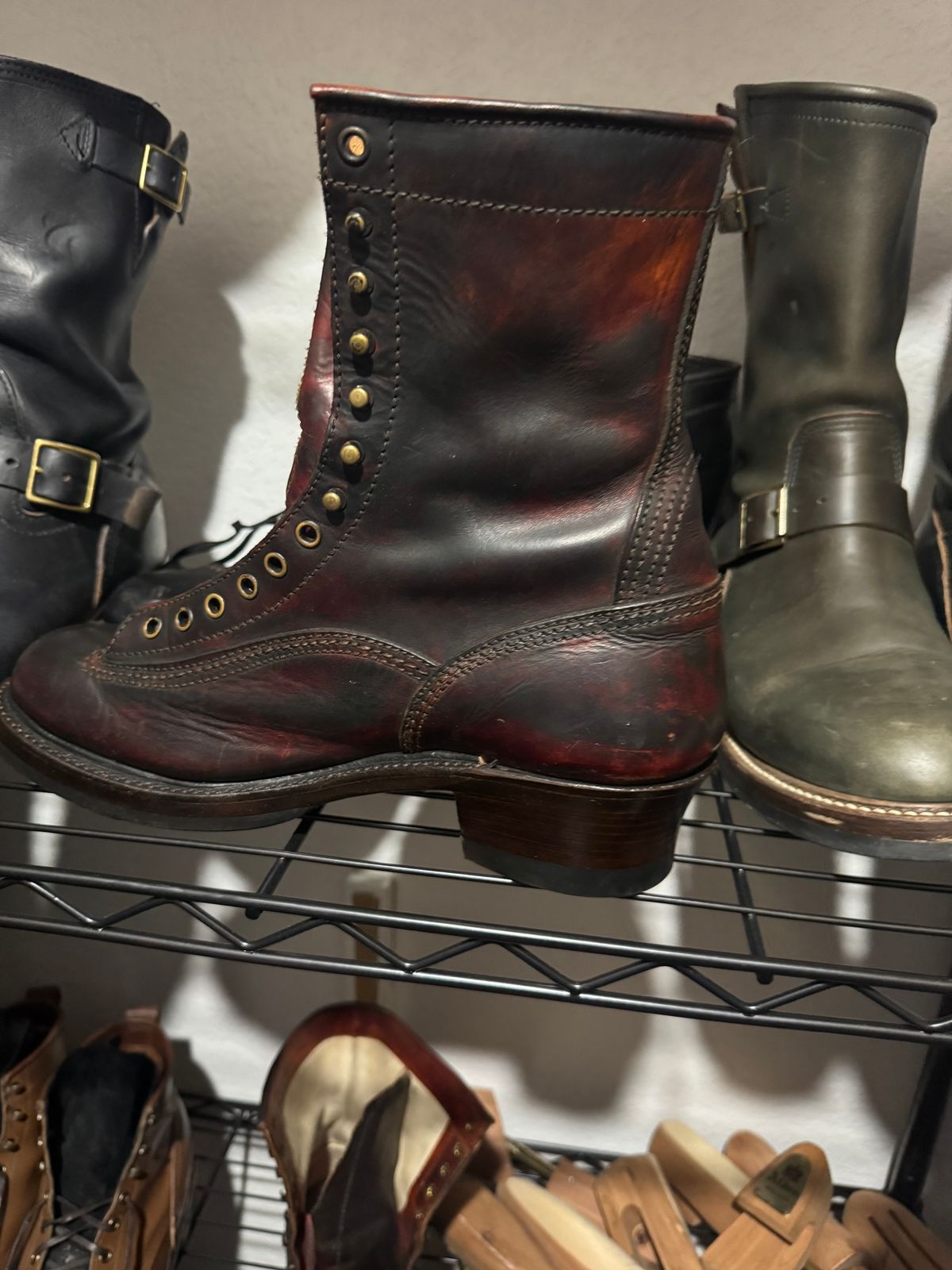 Photo by BamaBoyinTx on April 29, 2025 of the John Lofgren Donkey Puncher Boots in Badalassi Carlo Bone Minerva Liscio.
