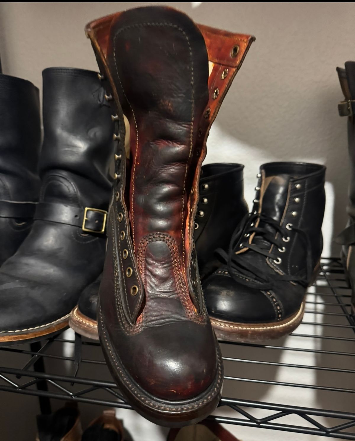 Photo by BamaBoyinTx on May 26, 2025 of the John Lofgren Donkey Puncher Boots in Badalassi Carlo Bone Minerva Liscio.