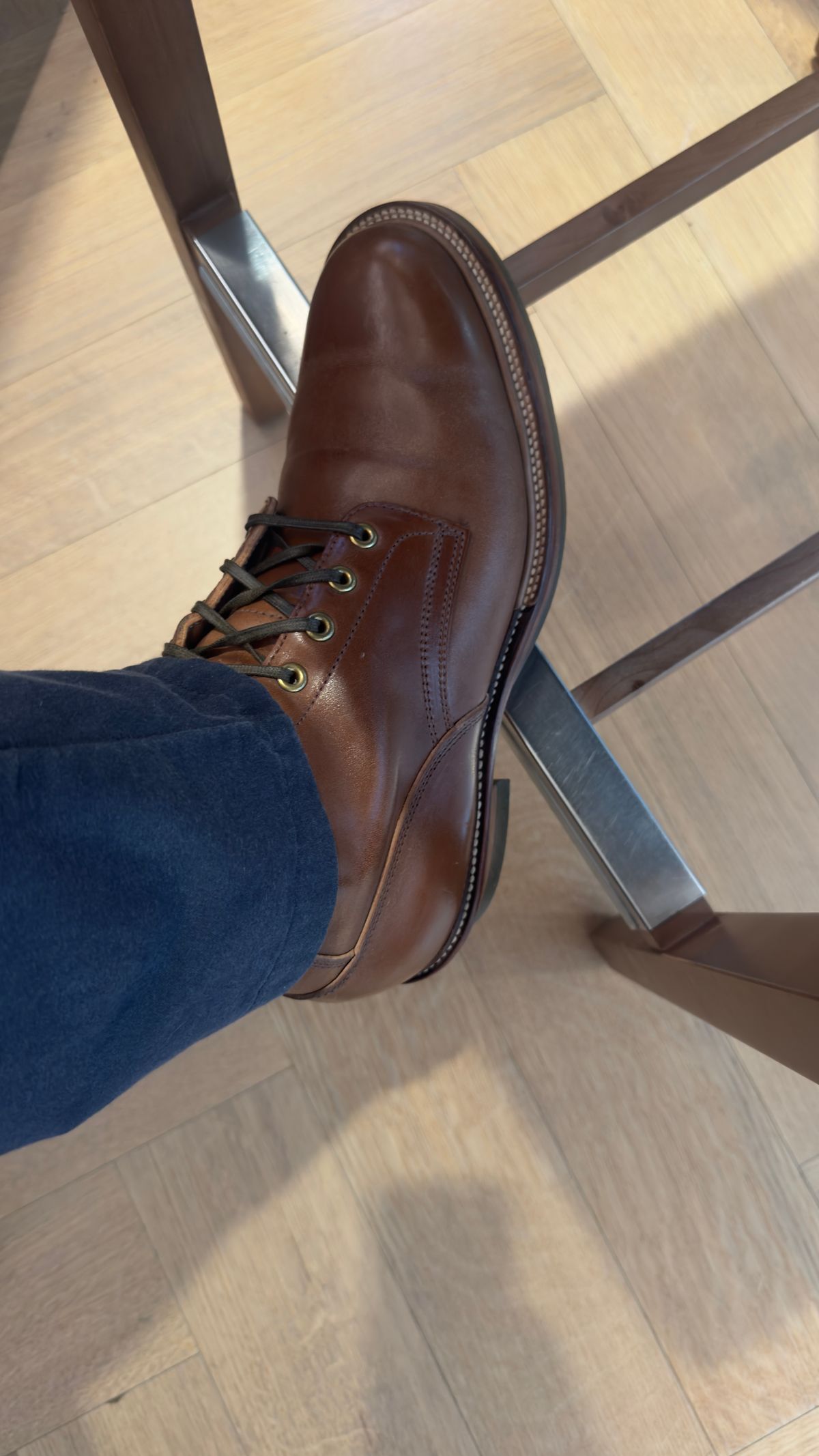 Photo by BamaBoyinTx on September 9, 2025 of the Quan Shoemaker Custom Model in Maryam Toscanello TPR Horsebutt.