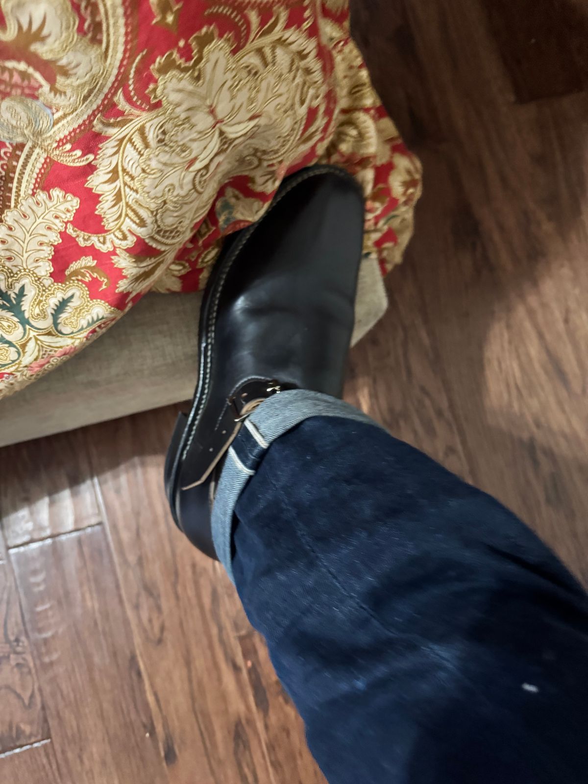 Photo by BamaBoyinTx on May 30, 2025 of the Viberg Engineer in Maryam Black Teacore Horsebutt.