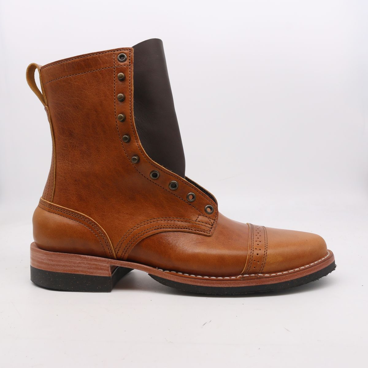 Photo by BamaBoyinTx on May 7, 2026 of the Nicks Lace Up Heritage in Horween Acorn Aspen Double Horsefront.