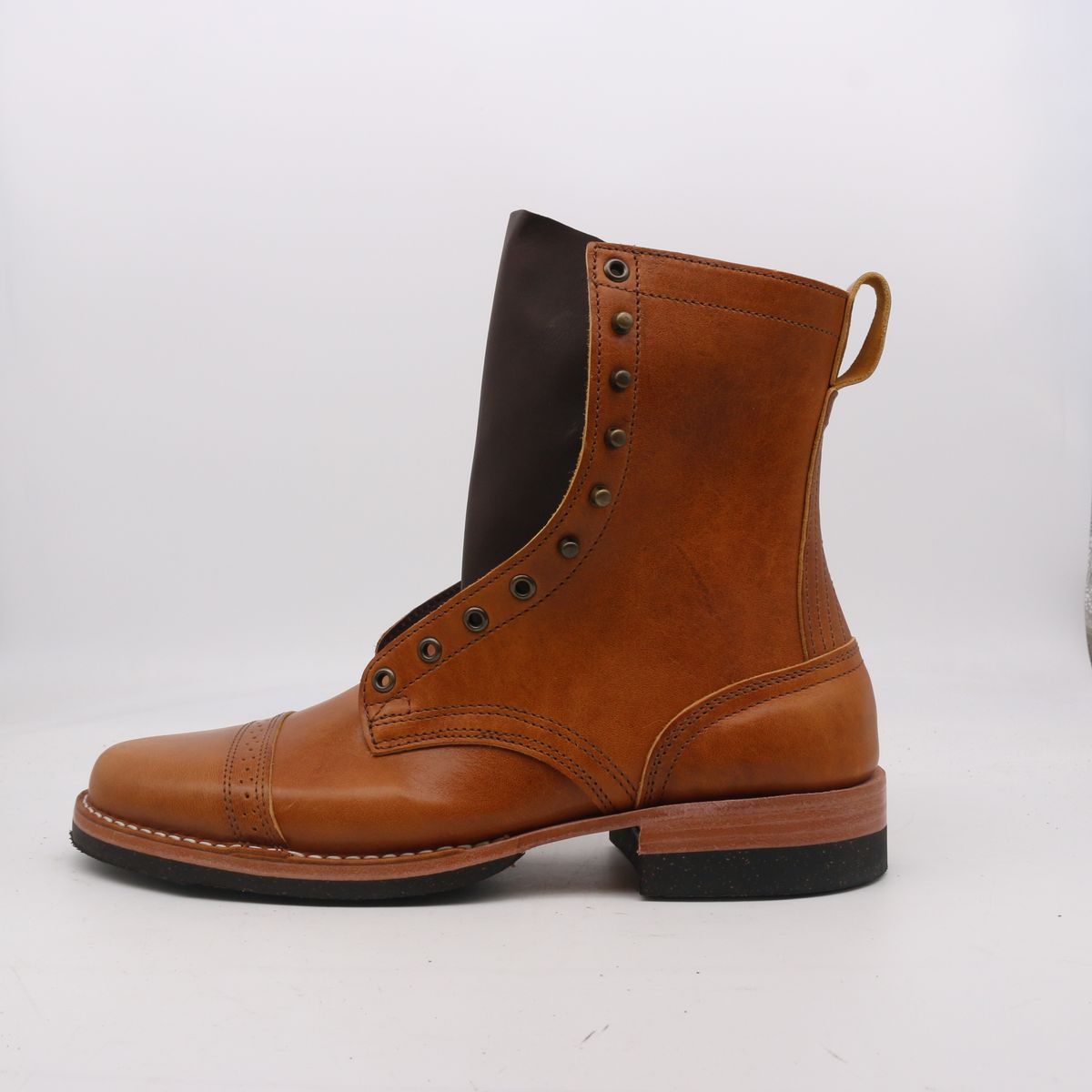 Photo by BamaBoyinTx on May 7, 2026 of the Nicks Lace Up Heritage in Horween Acorn Aspen Double Horsefront.