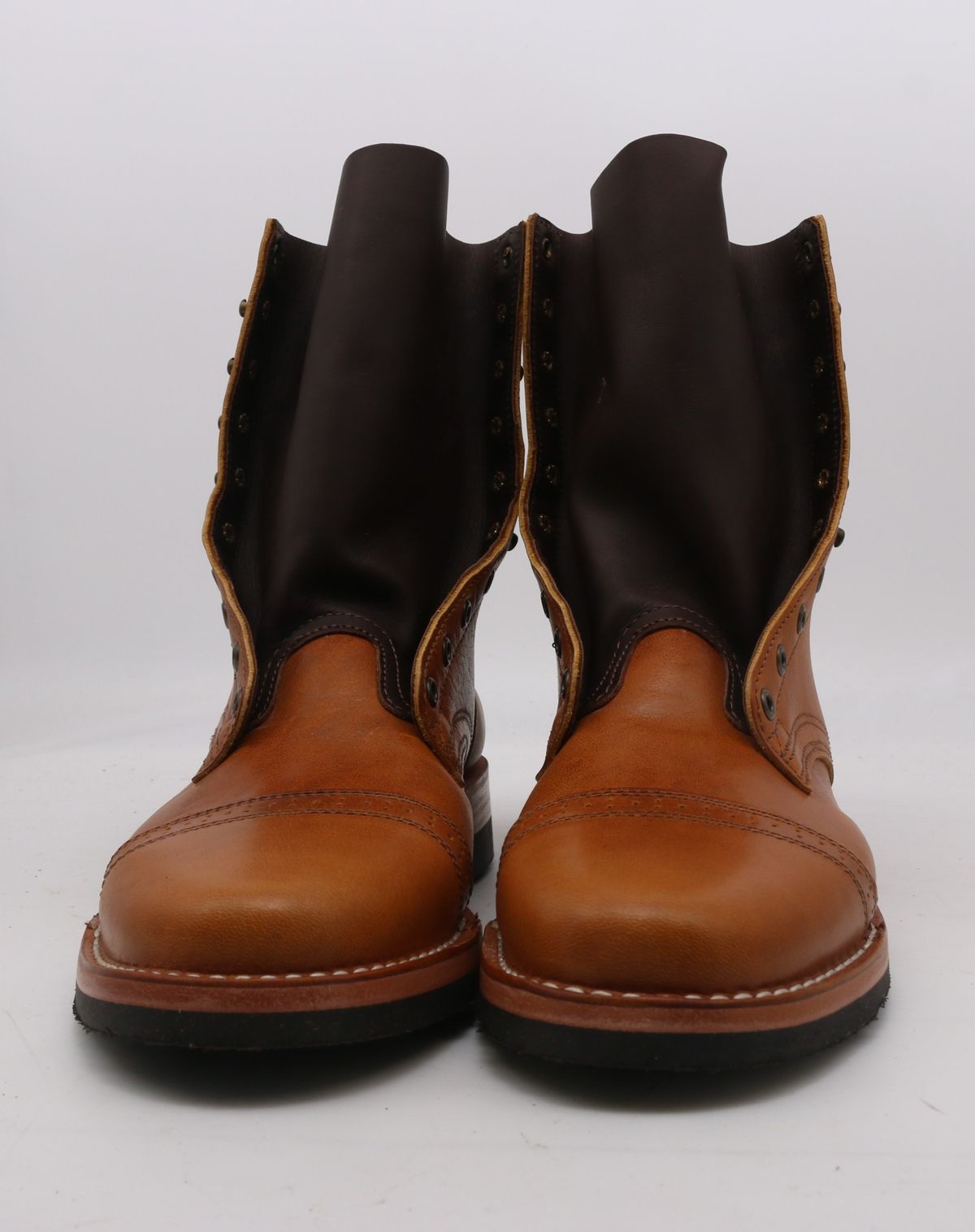 Photo by BamaBoyinTx on May 7, 2026 of the Nicks Lace Up Heritage in Horween Acorn Aspen Double Horsefront.