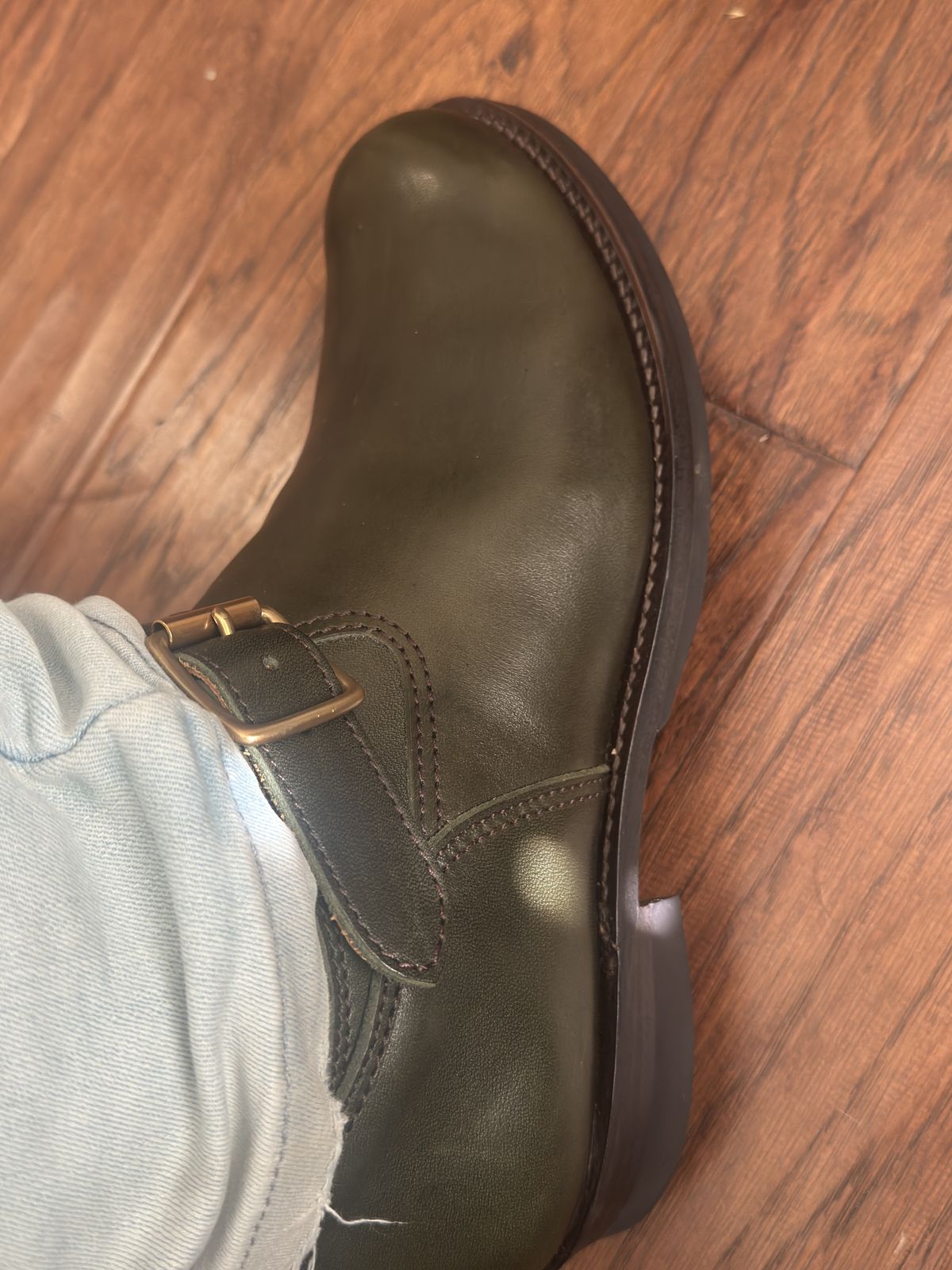 Photo by BamaBoyinTx on June 23, 2025 of the Y'2 Leather Engineer Boot in Olive Eco Horse.