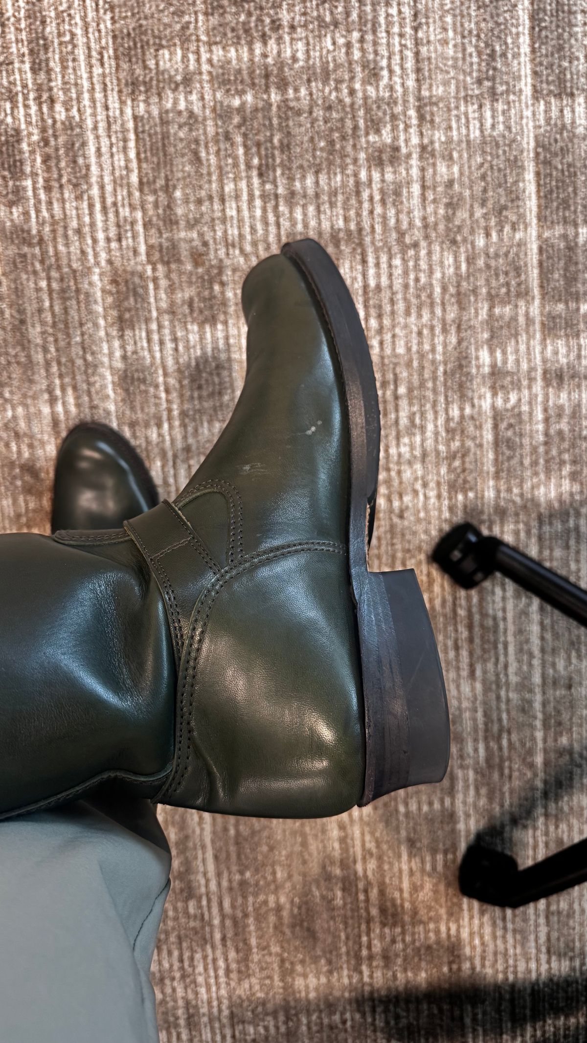 Photo by BamaBoyinTx on August 12, 2025 of the Y'2 Leather Engineer Boot in Olive Eco Horse.