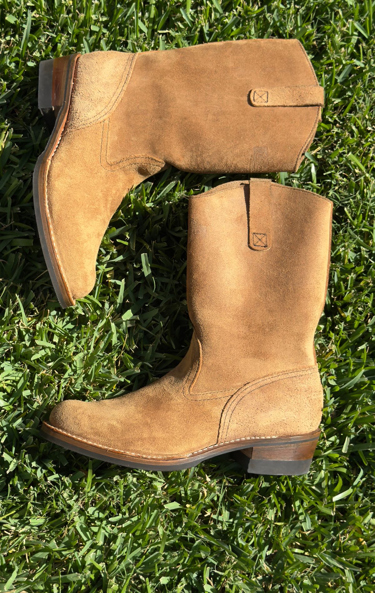 Photo by BamaBoyinTx on October 2, 2025 of the Wesco Morrison in Seidel British Tan Domain Roughout.