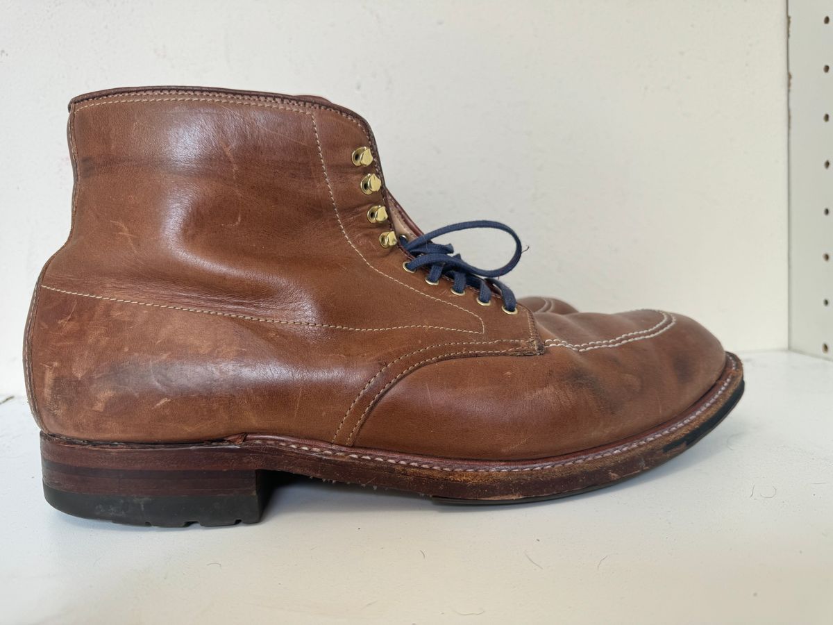 Photo by BamaBoyinTx on May 27, 2024 of the Alden Indy Boot in Horween Natural Chromexcel.