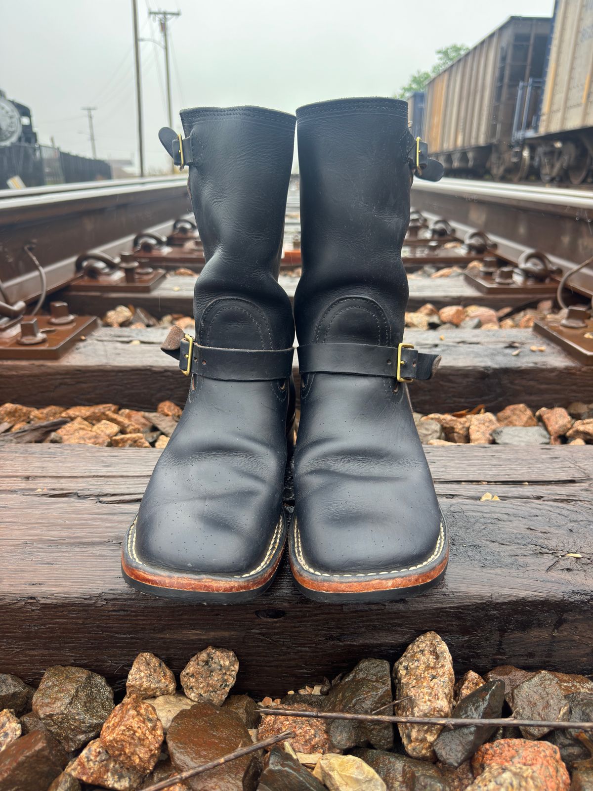 Photo by BamaBoyinTx on April 4, 2025 of the Nicks StationMaster in Wickett & Craig Double Stuffed Navy.