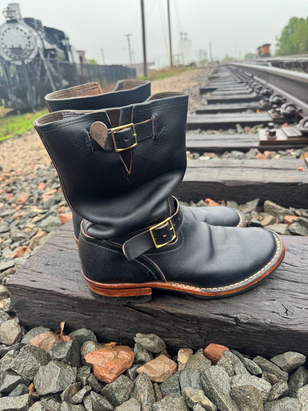 Photo by BamaBoyinTx on April 4, 2025 of the Nicks StationMaster in Wickett & Craig Double Stuffed Navy.