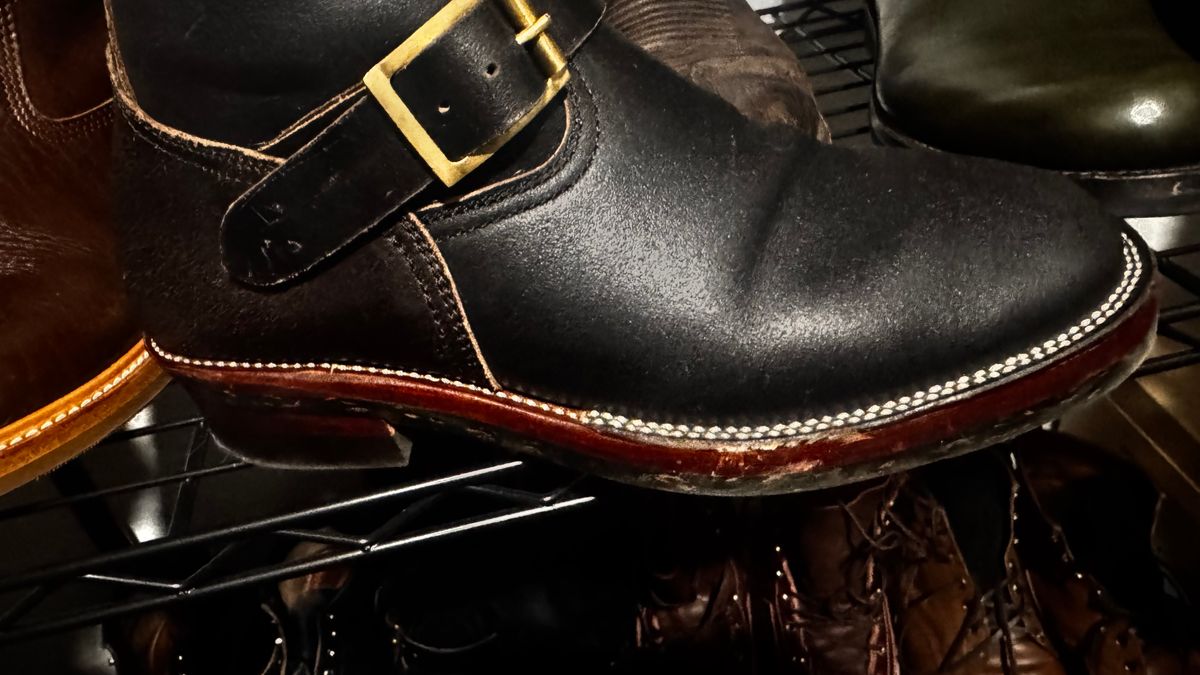 Photo by BamaBoyinTx on August 1, 2025 of the Briselblack The Keeper 'Type 2' Engineer Boot in Horween Black Waxed Flesh.