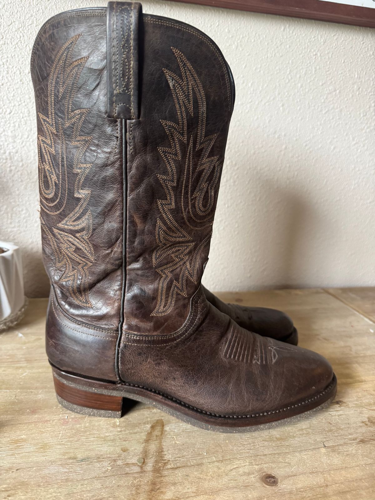 Photo by BamaBoyinTx on May 2, 2025 of the Lucchese 1883 in Lucchese Mad Dog Goat - Chocolate.