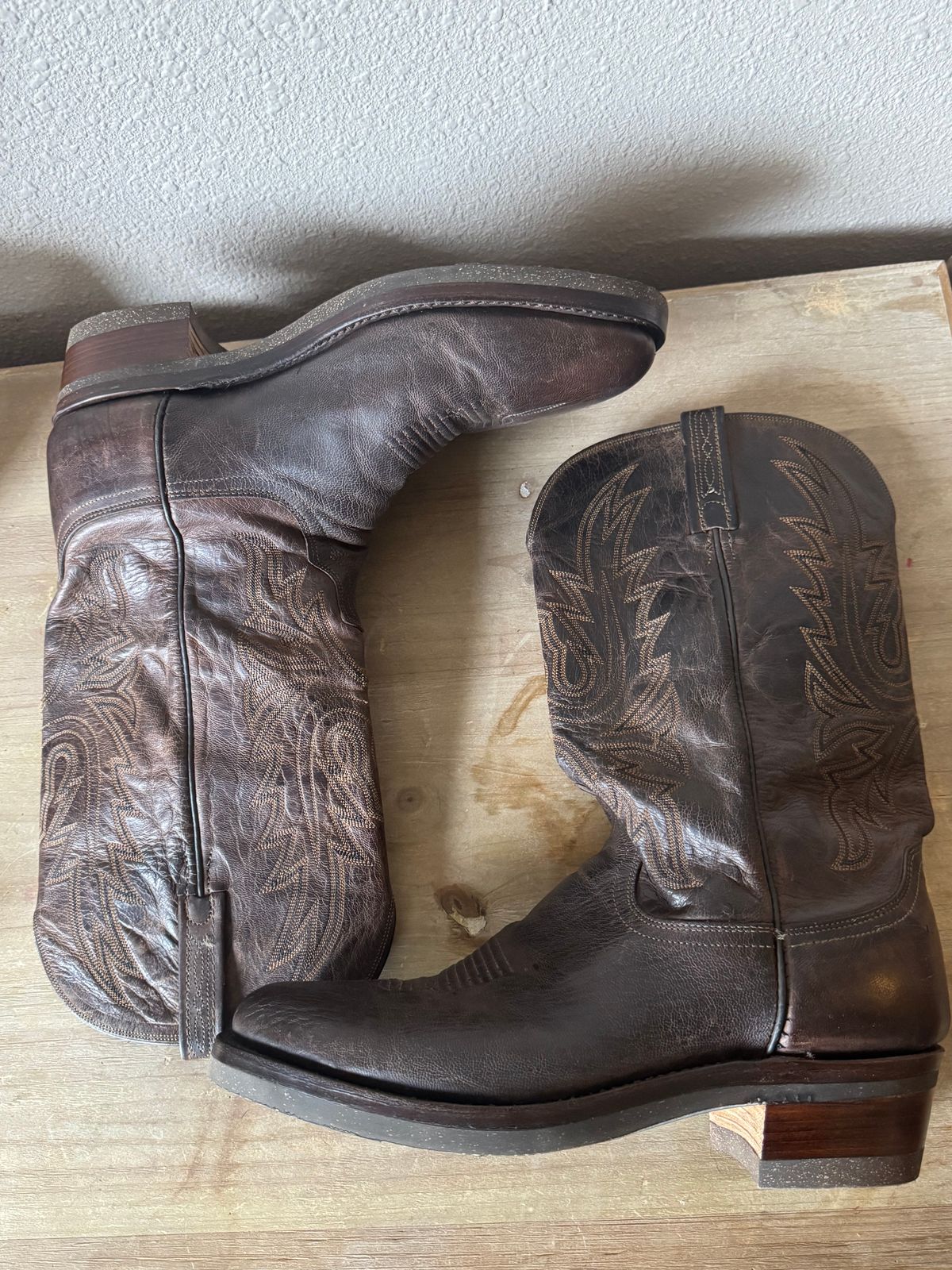 Photo by BamaBoyinTx on May 2, 2025 of the Lucchese 1883 in Lucchese Mad Dog Goat - Chocolate.