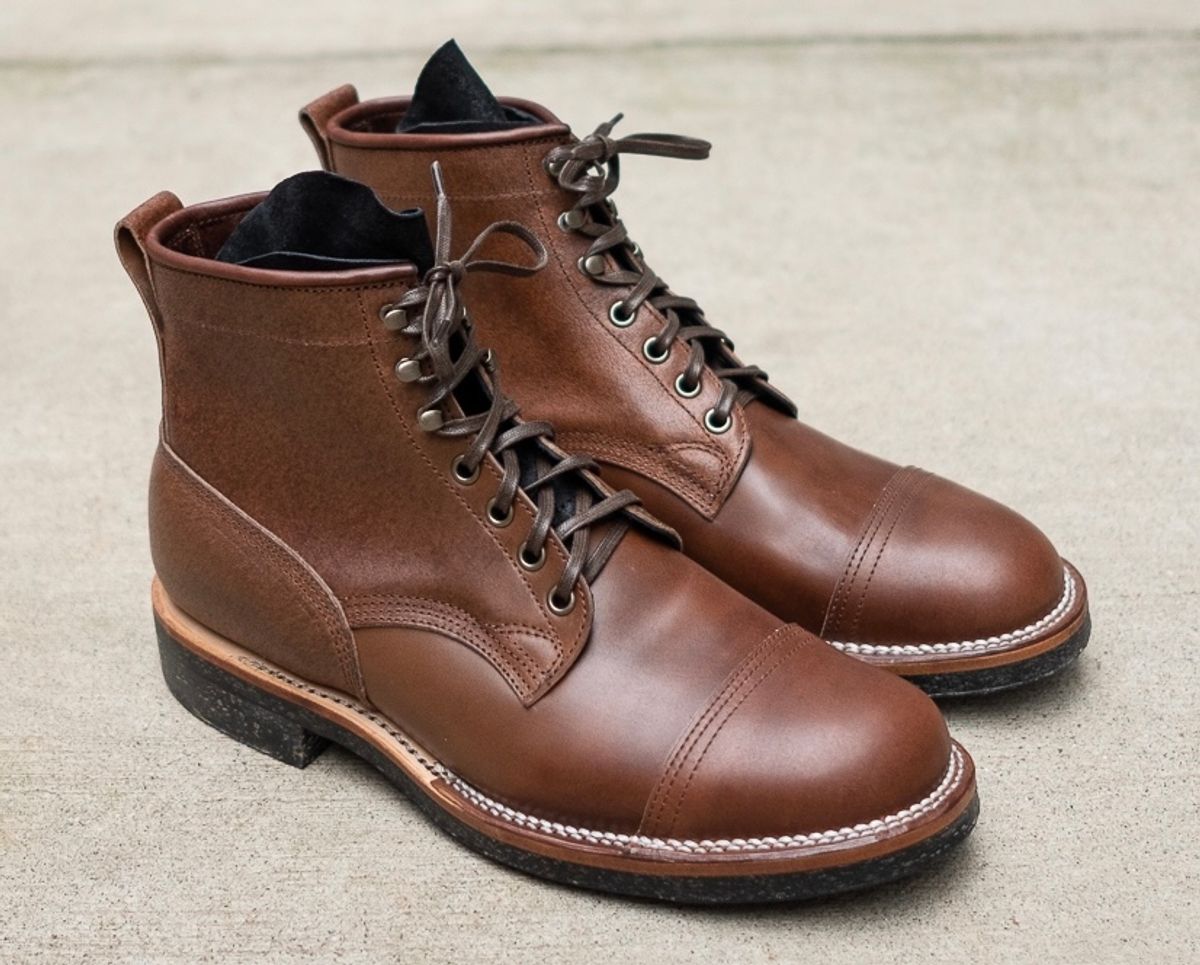 Photo by BamaBoyinTx on February 13, 2025 of the Viberg Bobcat in Horween Brown Waxed Flesh Horsebutt & Horween Black Waxed Flesh.