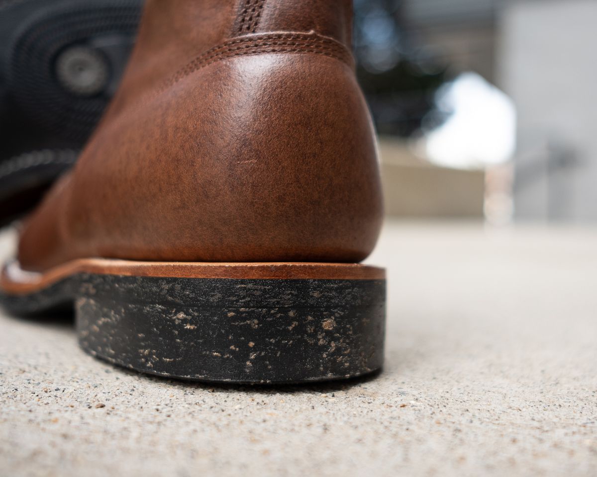 Photo by BamaBoyinTx on February 13, 2025 of the Viberg Bobcat in Horween Brown Waxed Flesh Horsebutt & Horween Black Waxed Flesh.