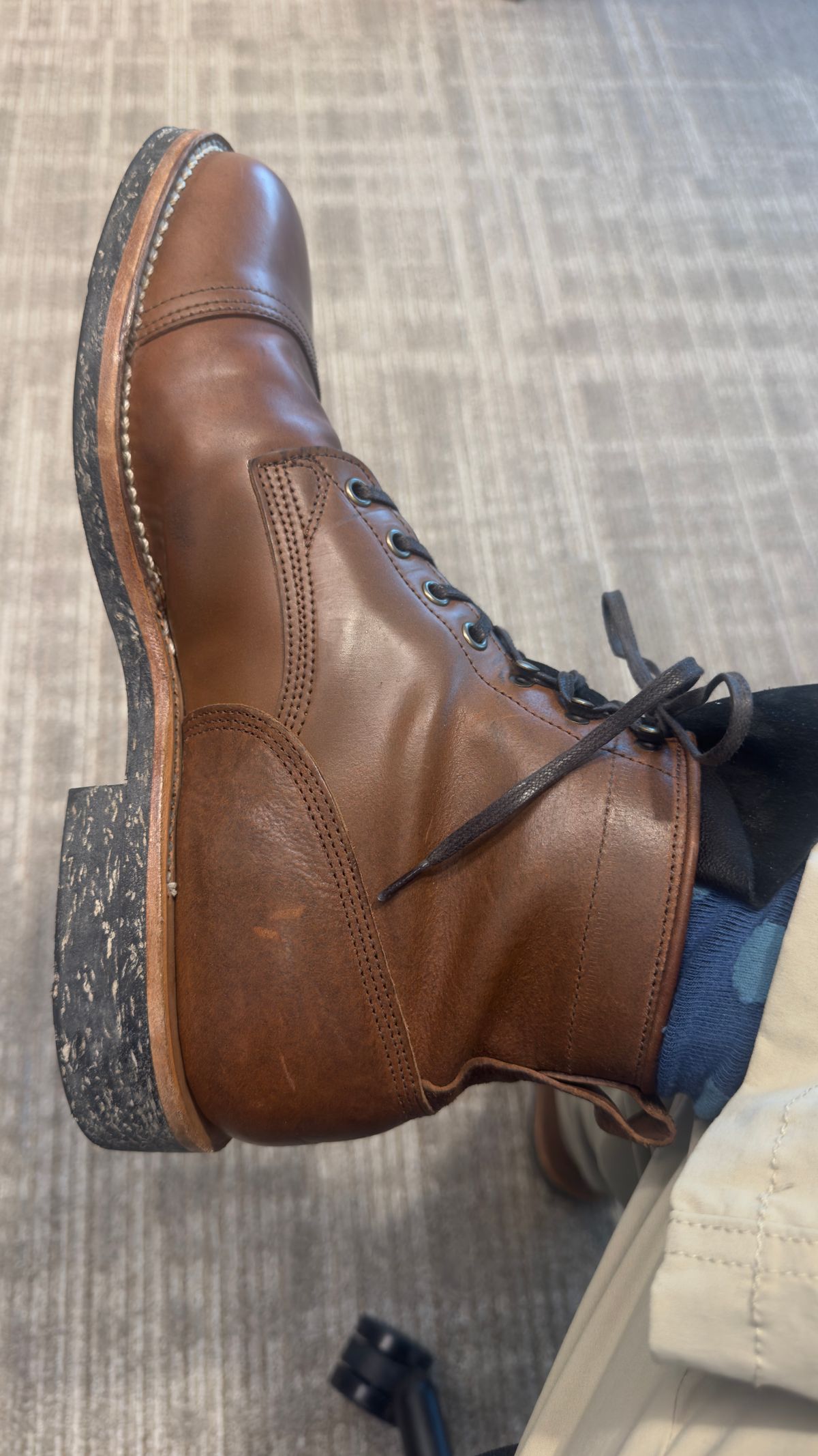 Photo by BamaBoyinTx on August 19, 2025 of the Viberg Bobcat in Horween Brown Waxed Flesh Horsebutt & Horween Black Waxed Flesh.