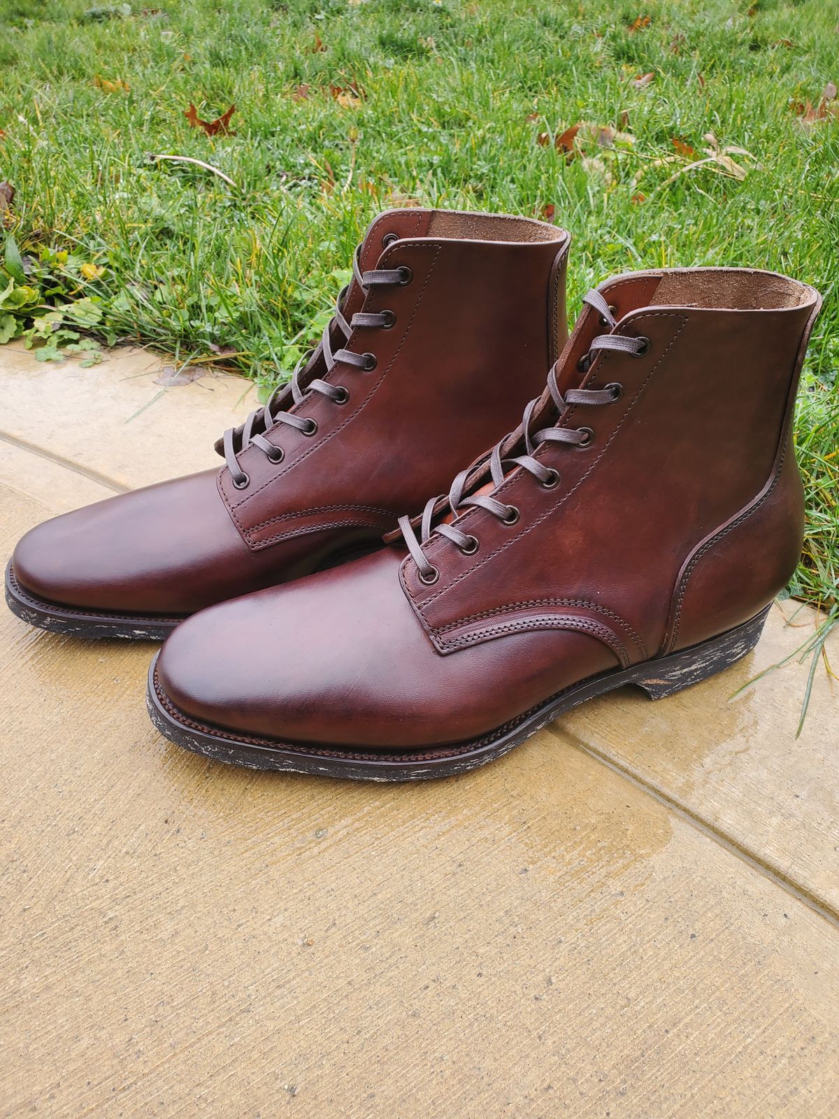 Photo by benderschweiz on November 23, 2024 of the Clinch Yeager Boots in Brown-Overdyed Horsebutt.