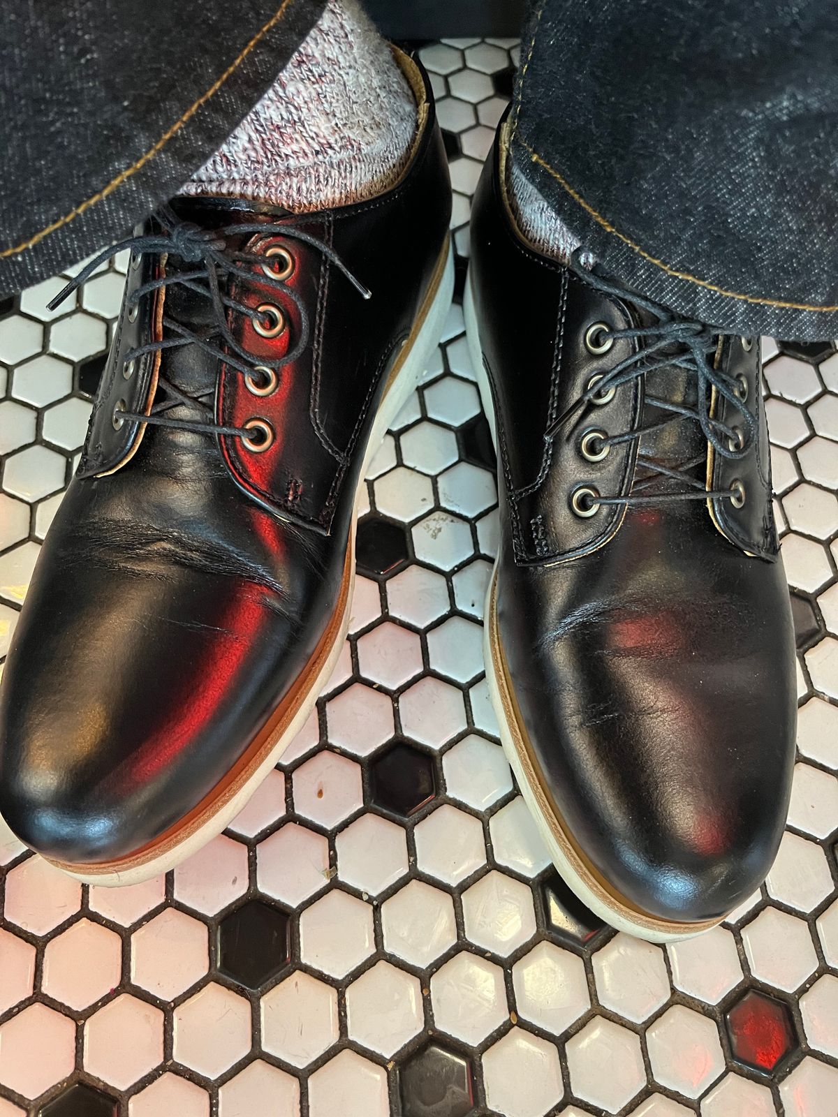 Photo by ewolarsky on October 10, 2024 of the Rancourt & Co. Dirigo Derby in Horween Black Chromexcel.