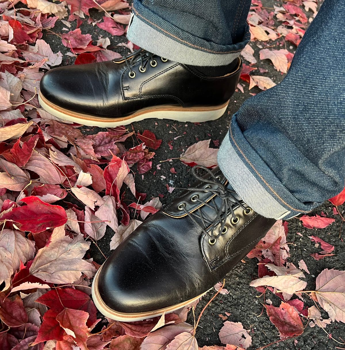 Photo by ewolarsky on October 20, 2024 of the Rancourt & Co. Dirigo Derby in Horween Black Chromexcel.