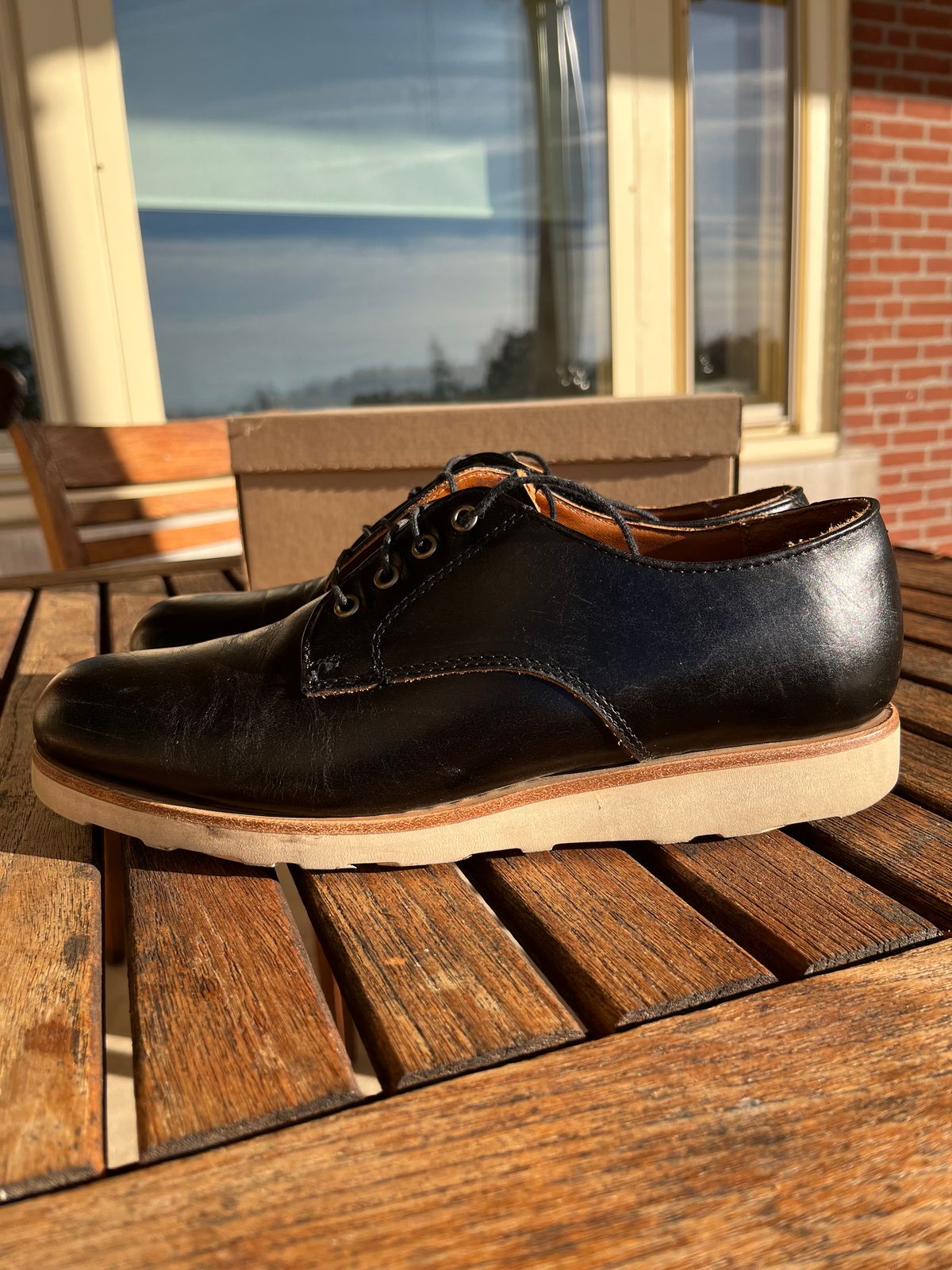 Photo by ewolarsky on November 2, 2024 of the Rancourt & Co. Dirigo Derby in Horween Black Chromexcel.