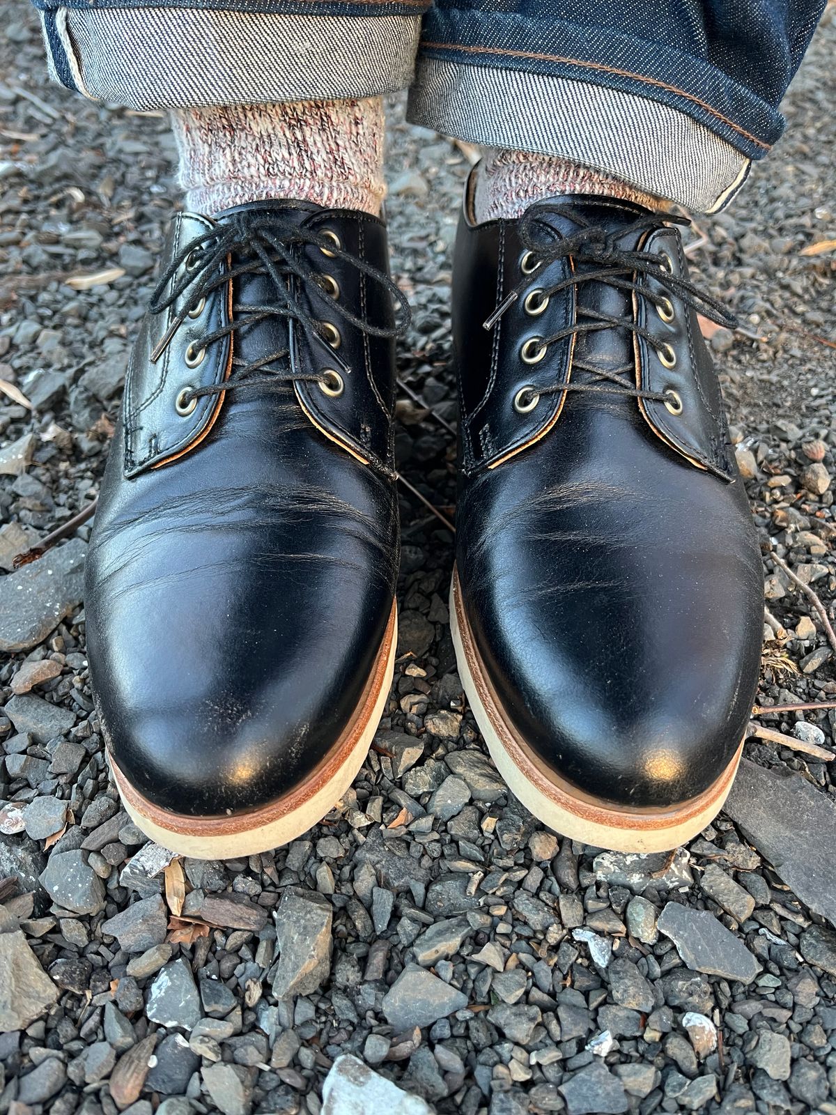Photo by ewolarsky on November 23, 2024 of the Rancourt & Co. Dirigo Derby in Horween Black Chromexcel.