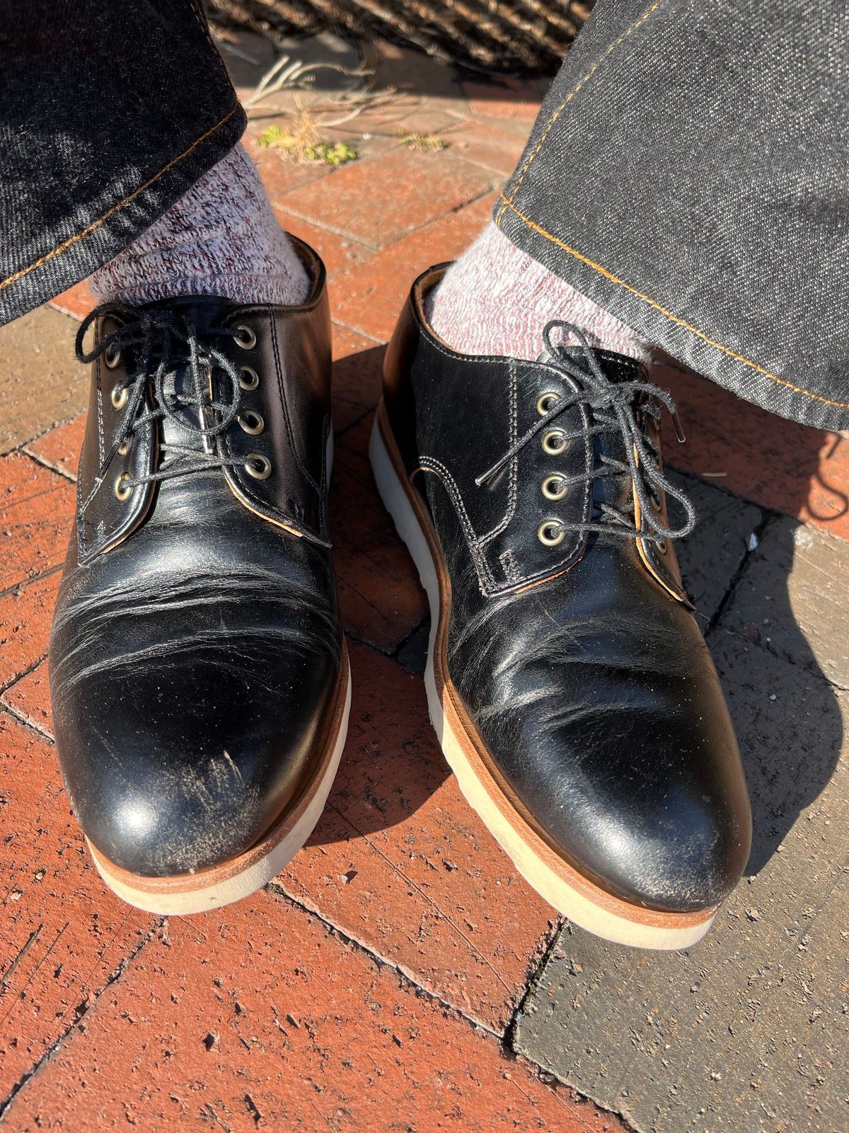 Photo by ewolarsky on December 19, 2024 of the Rancourt & Co. Dirigo Derby in Horween Black Chromexcel.