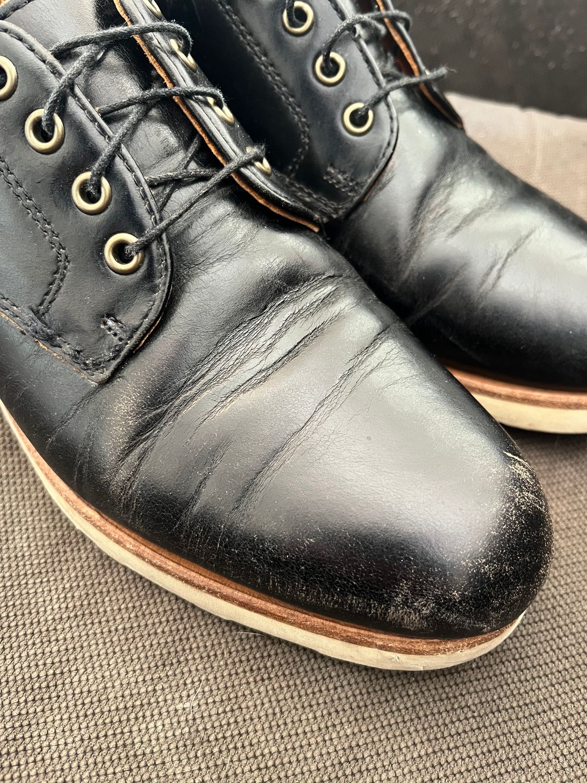 Photo by ewolarsky on March 3, 2025 of the Rancourt & Co. Dirigo Derby in Horween Black Chromexcel.