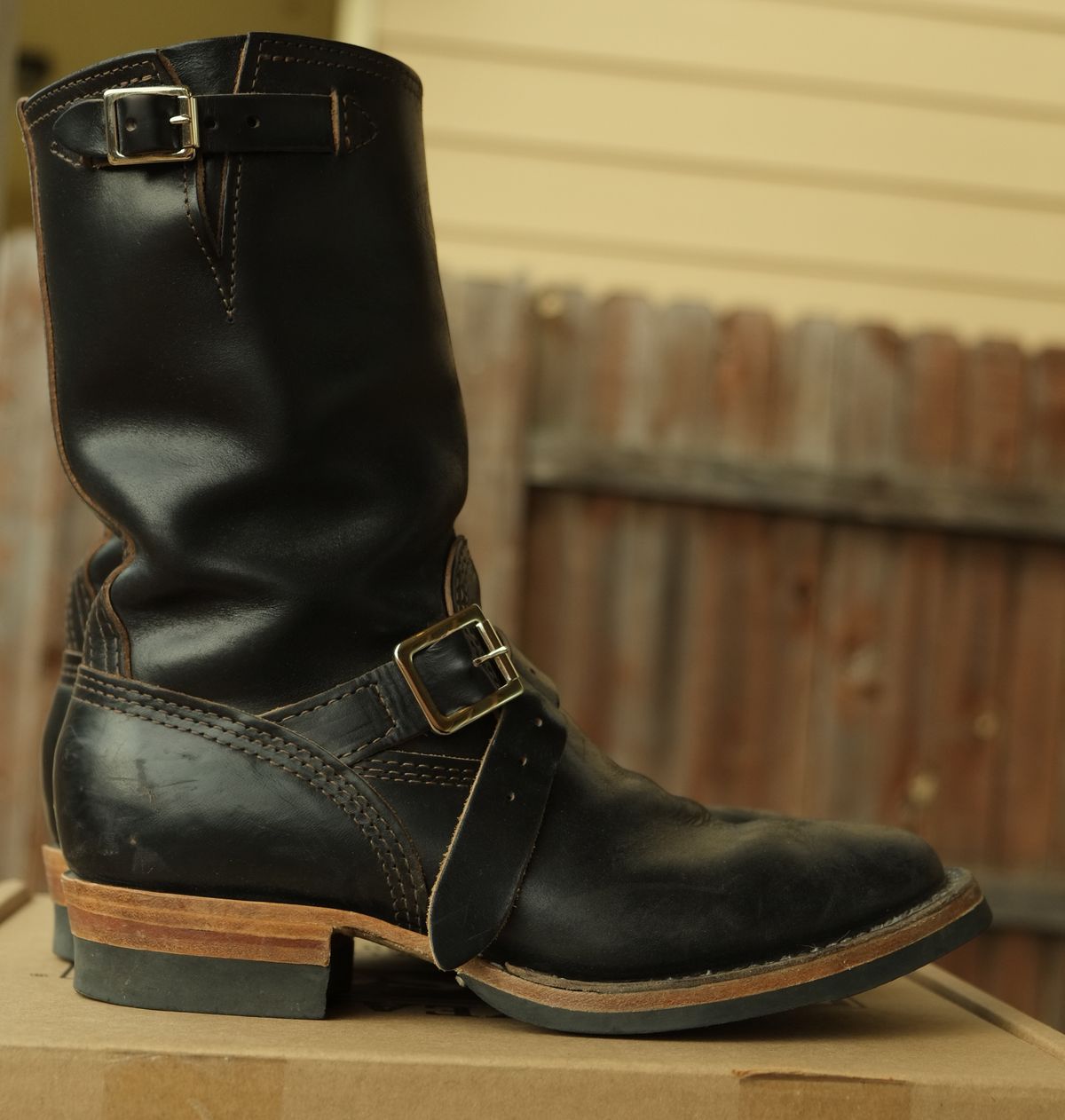 Photo by lurk on November 1, 2025 of the Wesco Mister Lou in Horween Black Chromexcel Horsehide.
