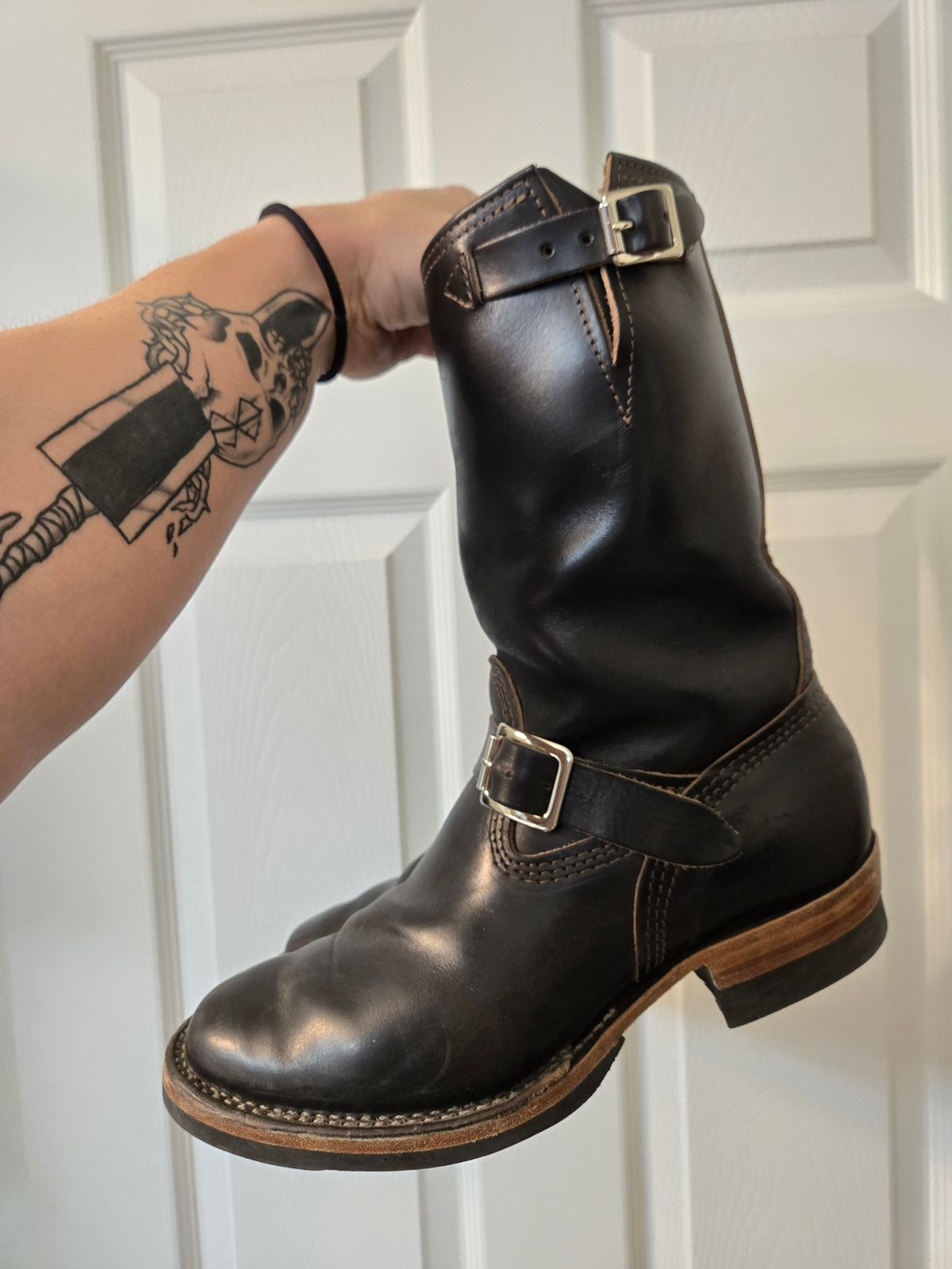 Photo by lurk on January 4, 2026 of the Wesco Mister Lou in Horween Black Chromexcel Horsehide.