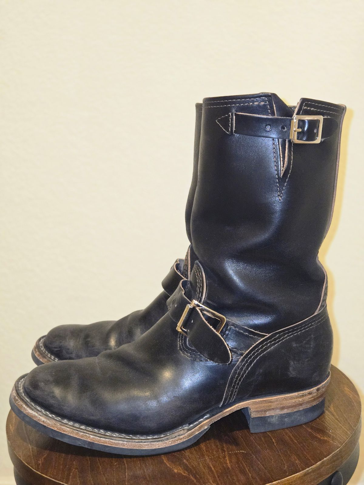 Photo by lurk on March 6, 2026 of the Wesco Mister Lou in Horween Black Chromexcel Horsehide.